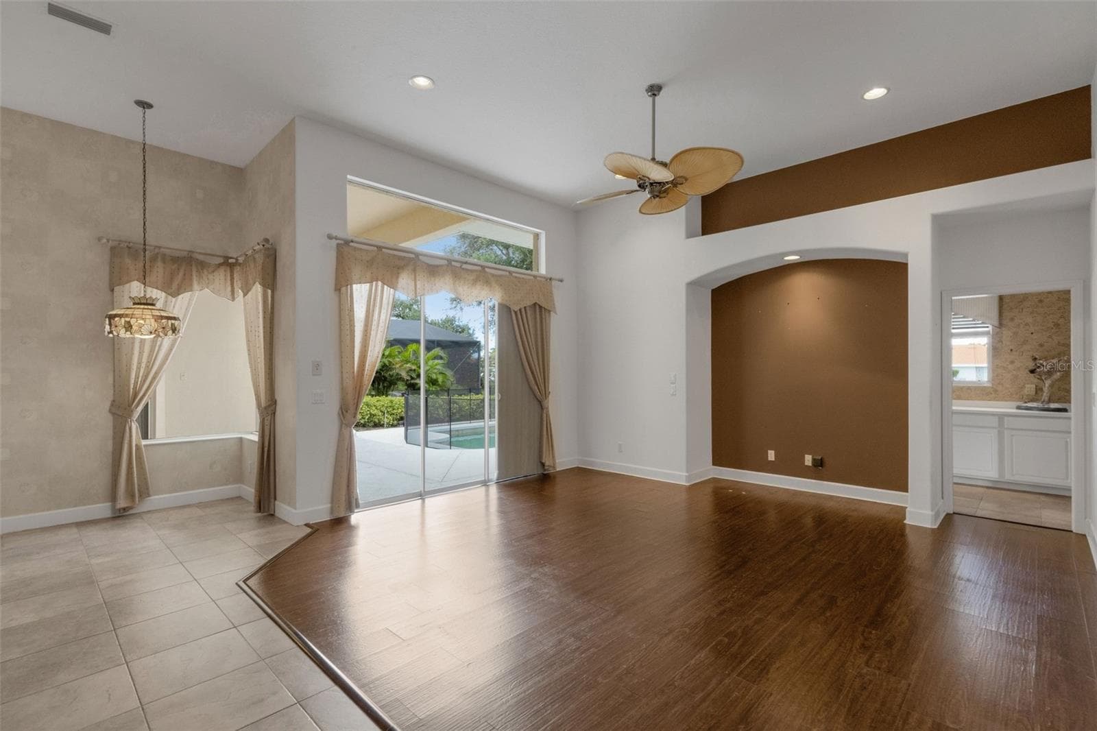 family room - 8339 BARTON FARMS BLVD, SARASOTA