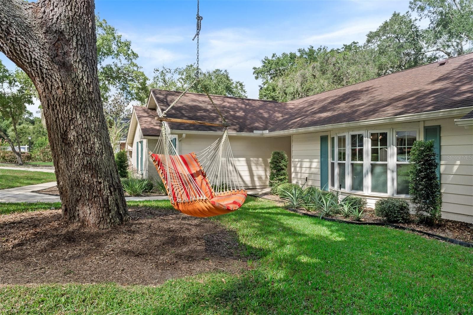 Single Family Residence at 2001 HIDDEN PINE LN, APOPKA, photo 6 of 53