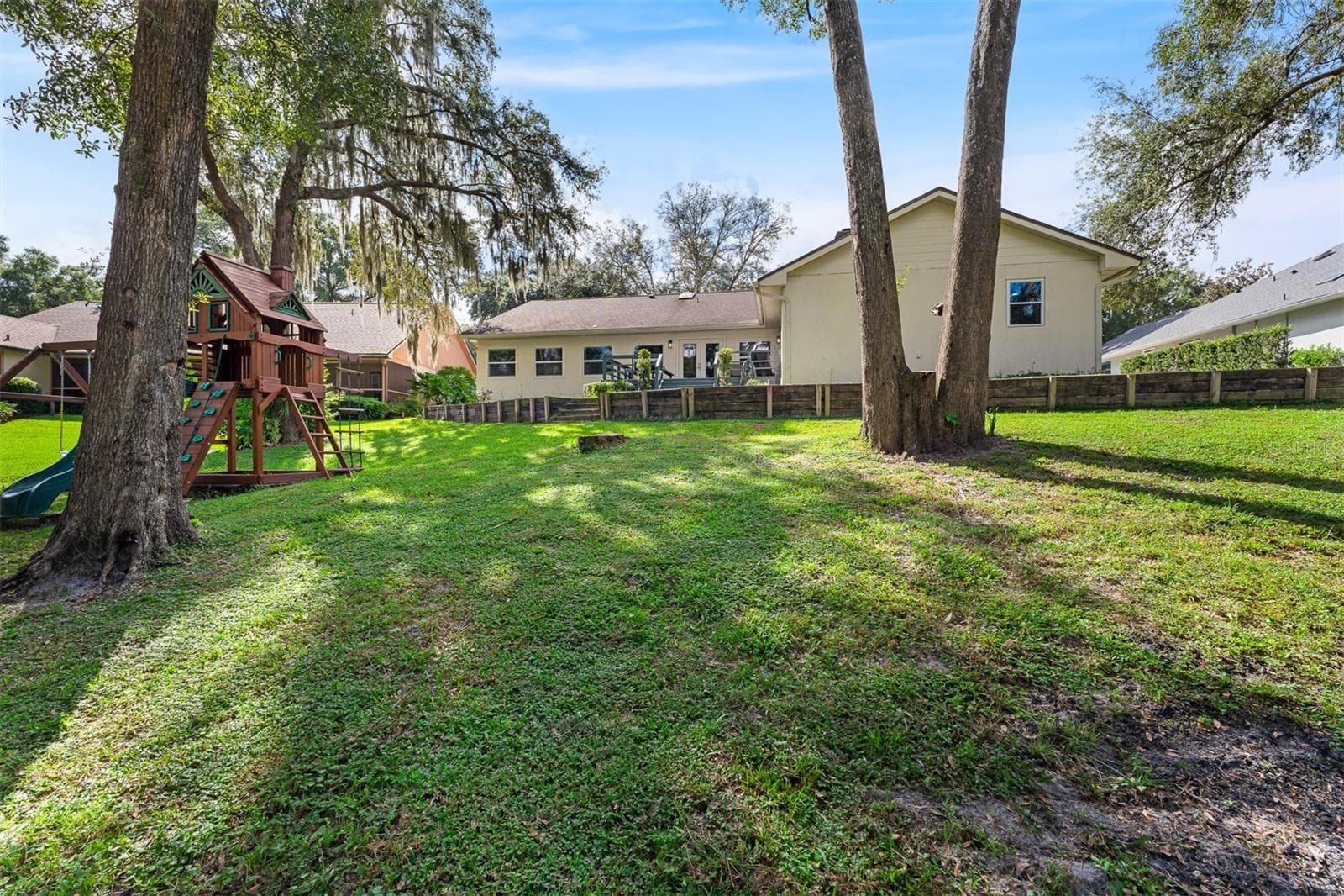 Single Family Residence at 2001 HIDDEN PINE LN, APOPKA, photo 48 of 53