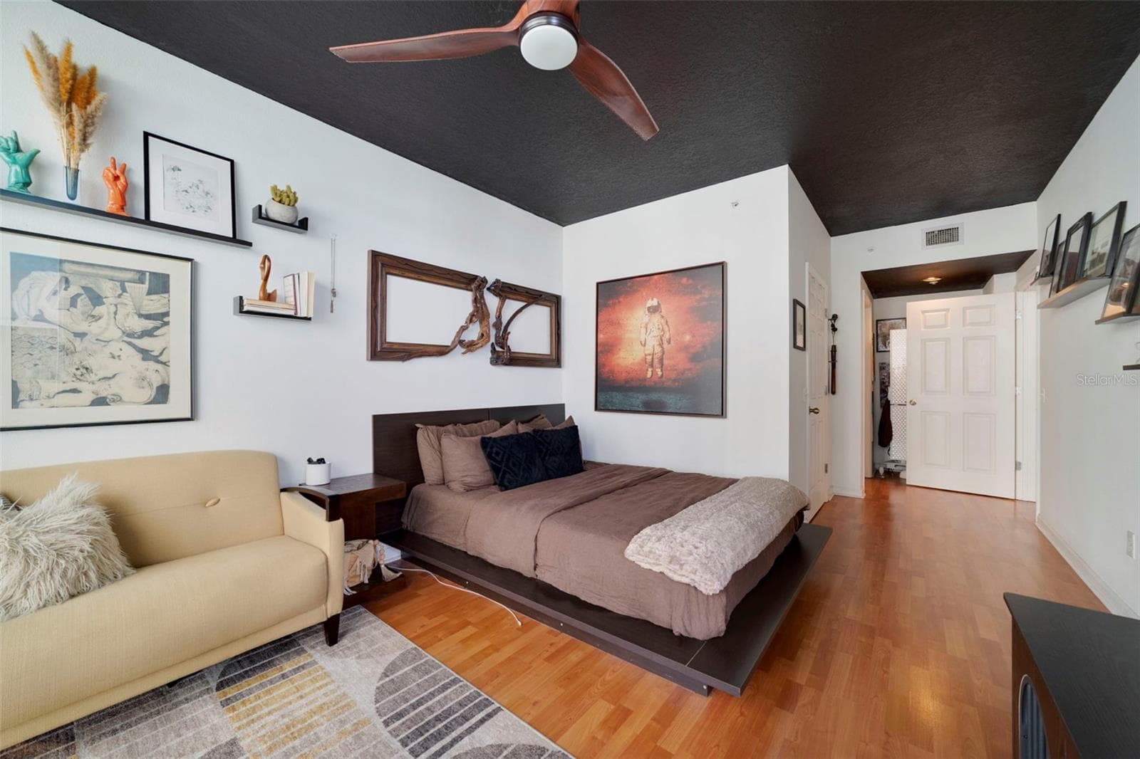 Primary Bedroom - Image 2 - 322 E CENTRAL BLVD #811, ORLANDO