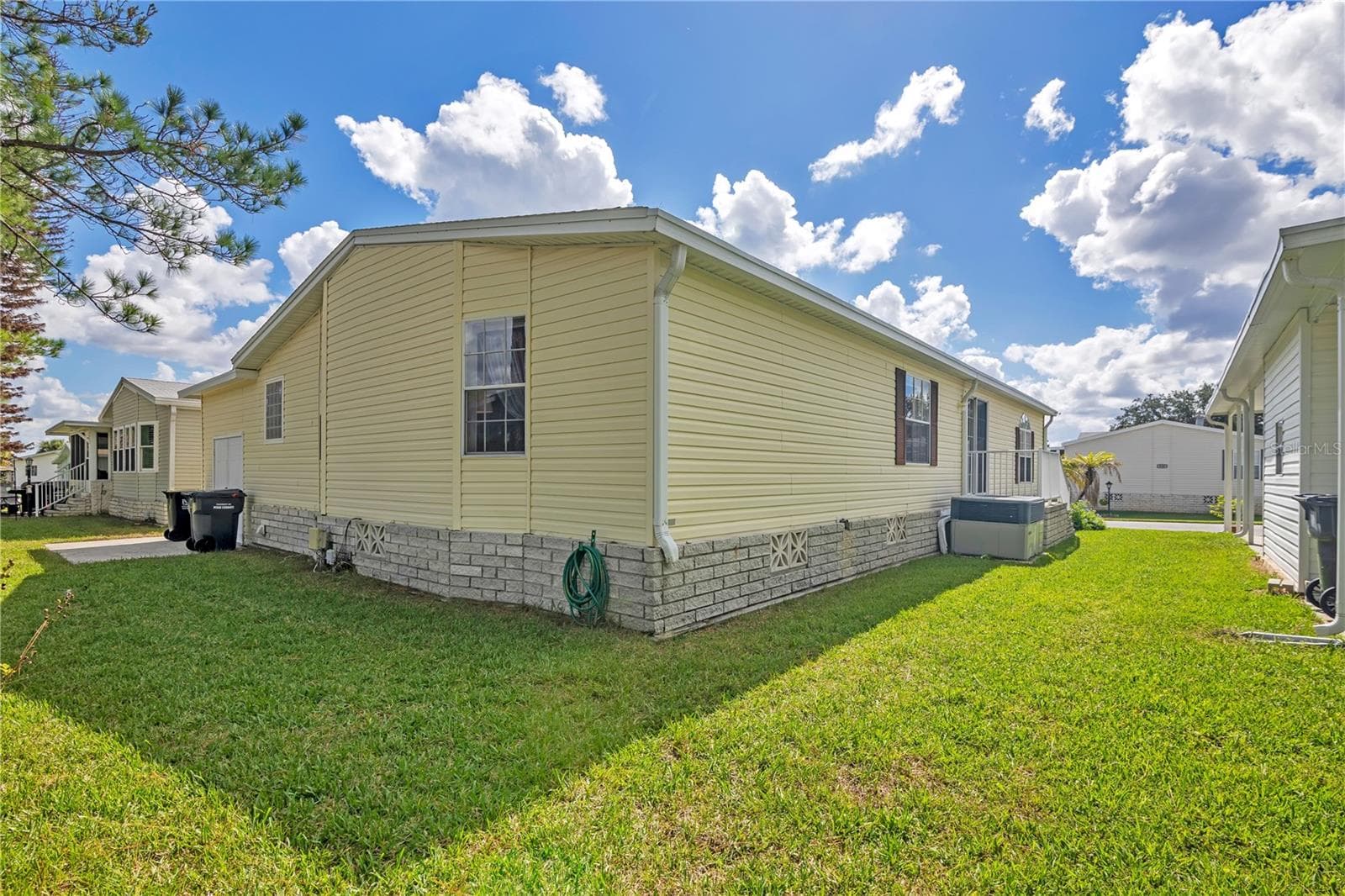 Manufactured Home at 542 DREAMA DR, DAVENPORT, photo 22 of 40