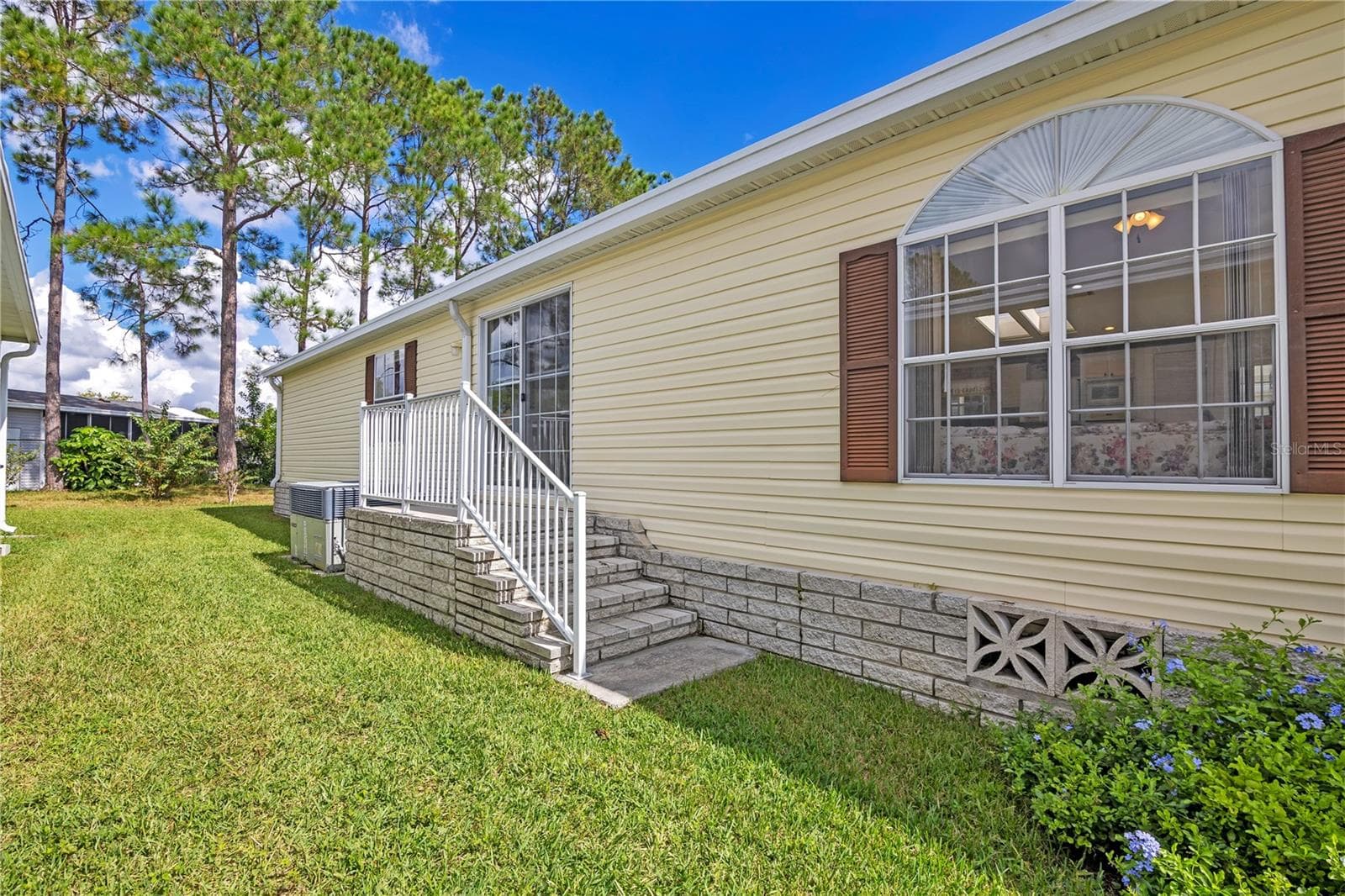 Manufactured Home at 542 DREAMA DR, DAVENPORT, photo 23 of 40