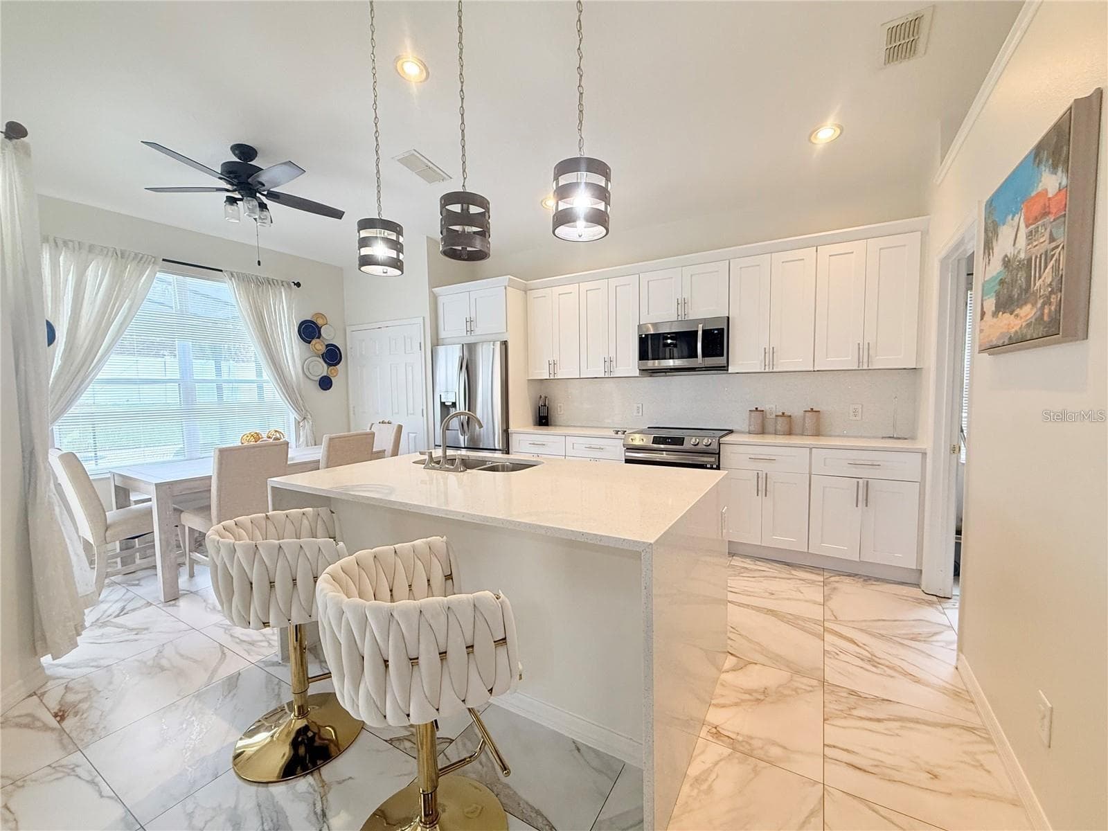 Single Family Residence at 2213 WYNDHAM PALMS WAY, KISSIMMEE, photo 3 of 9