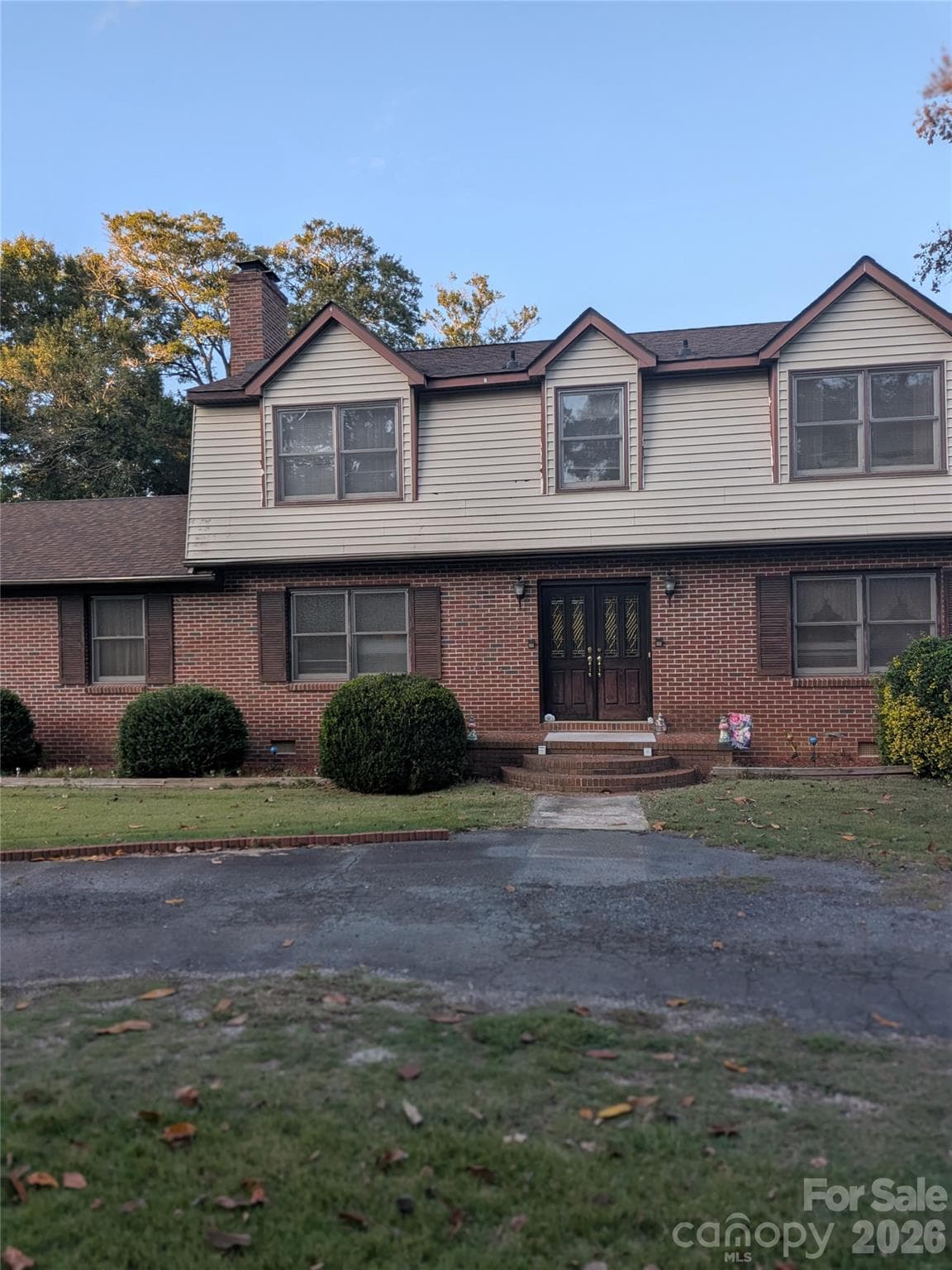 1379 Oakdale Road