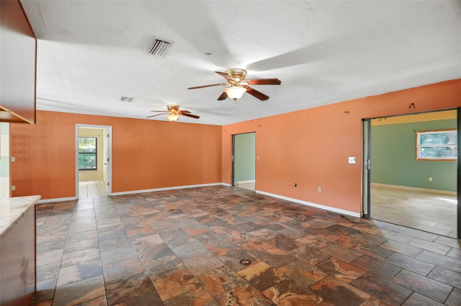 Single Family Residence at 8326 SYLVAN WOODS DR, SARASOTA, photo 11 of 37