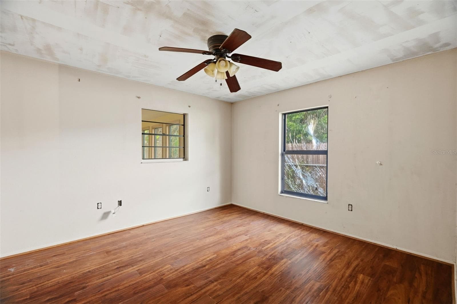 Single Family Residence at 8326 SYLVAN WOODS DR, SARASOTA, photo 19 of 37