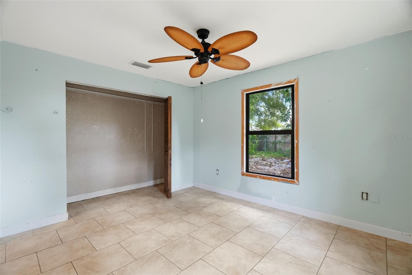 Single Family Residence at 8326 SYLVAN WOODS DR, SARASOTA, photo 24 of 37