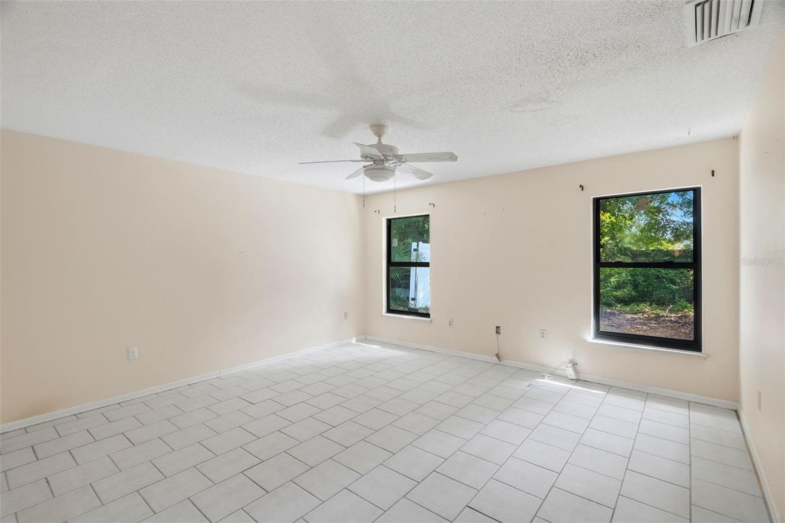 Single Family Residence at 8326 SYLVAN WOODS DR, SARASOTA, photo 30 of 37