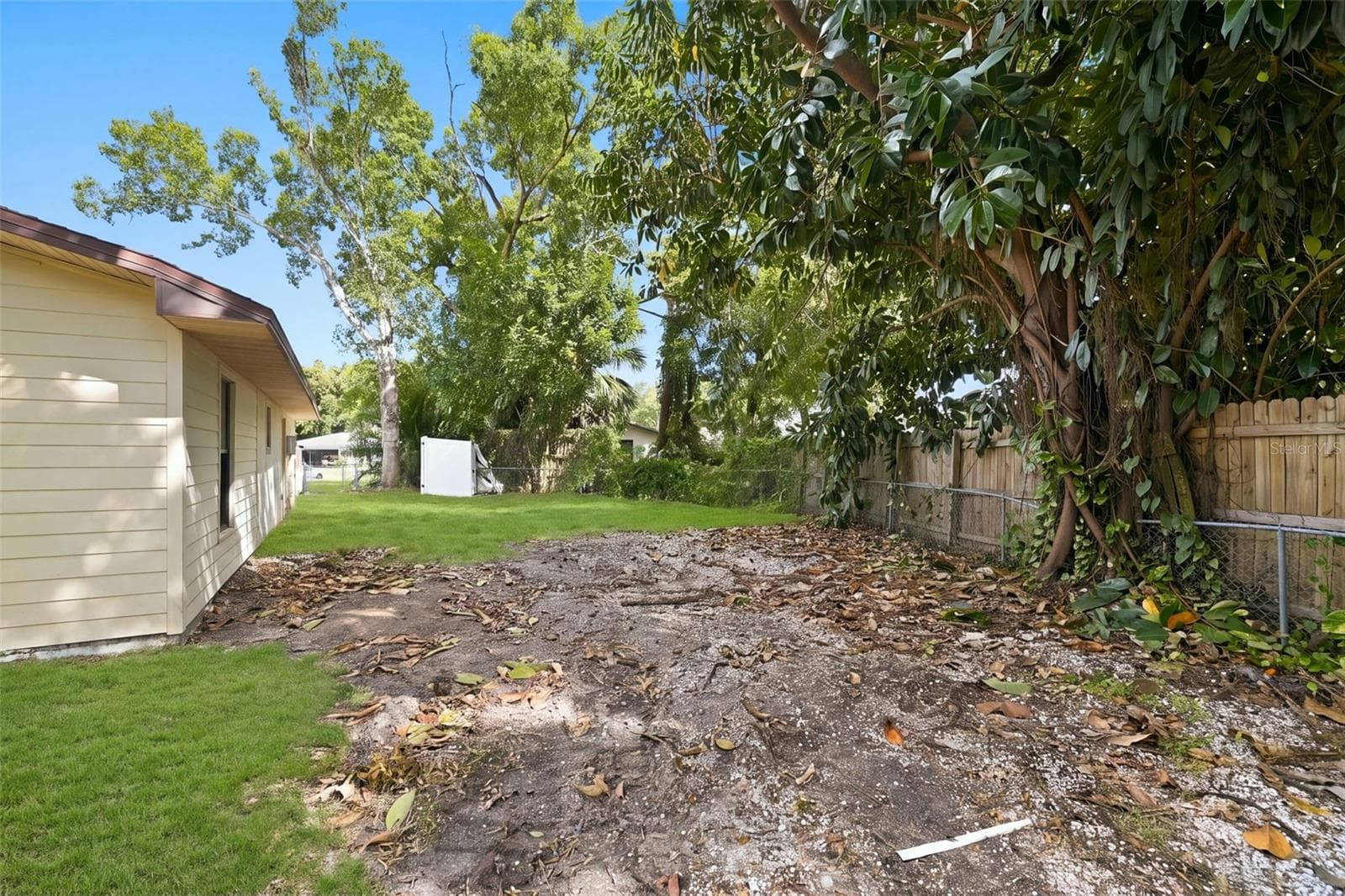 Single Family Residence at 8326 SYLVAN WOODS DR, SARASOTA, photo 31 of 37