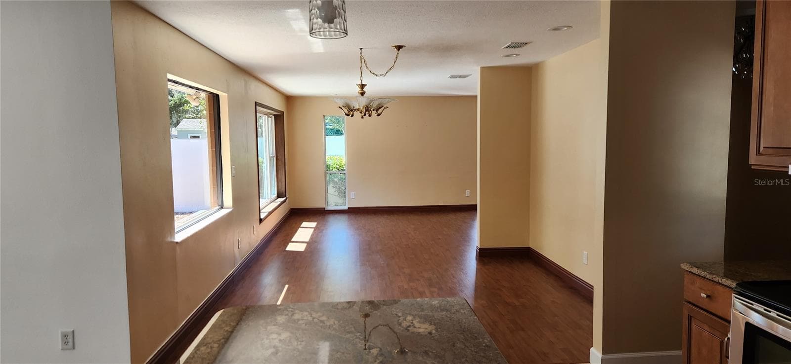 Dinning - 356 CROTON DR, MAITLAND