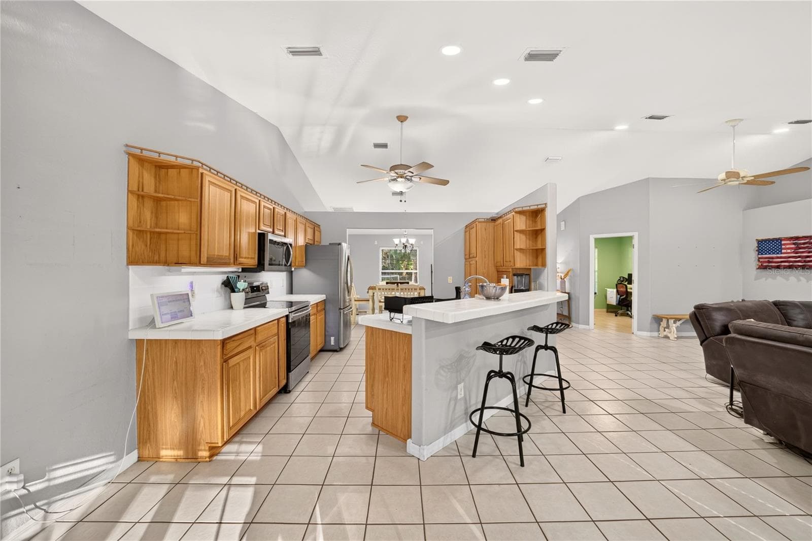 Kitchen - 6410 NE 25TH AVE, OCALA