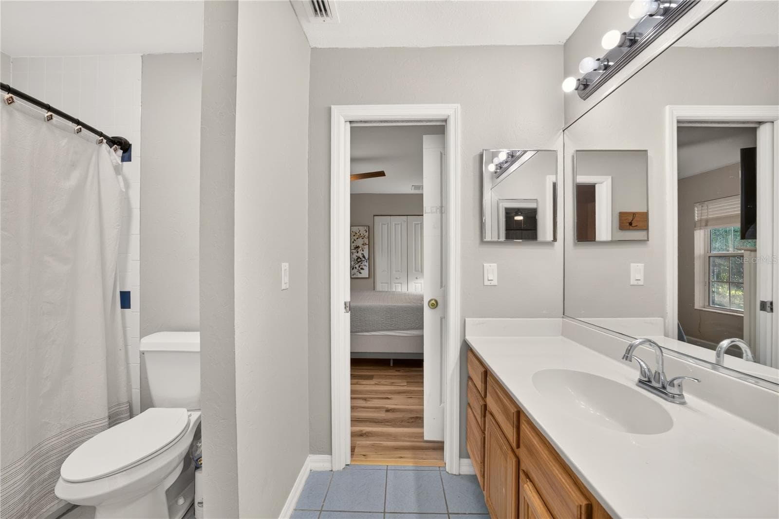Guest Bathroom 2 - 6410 NE 25TH AVE, OCALA