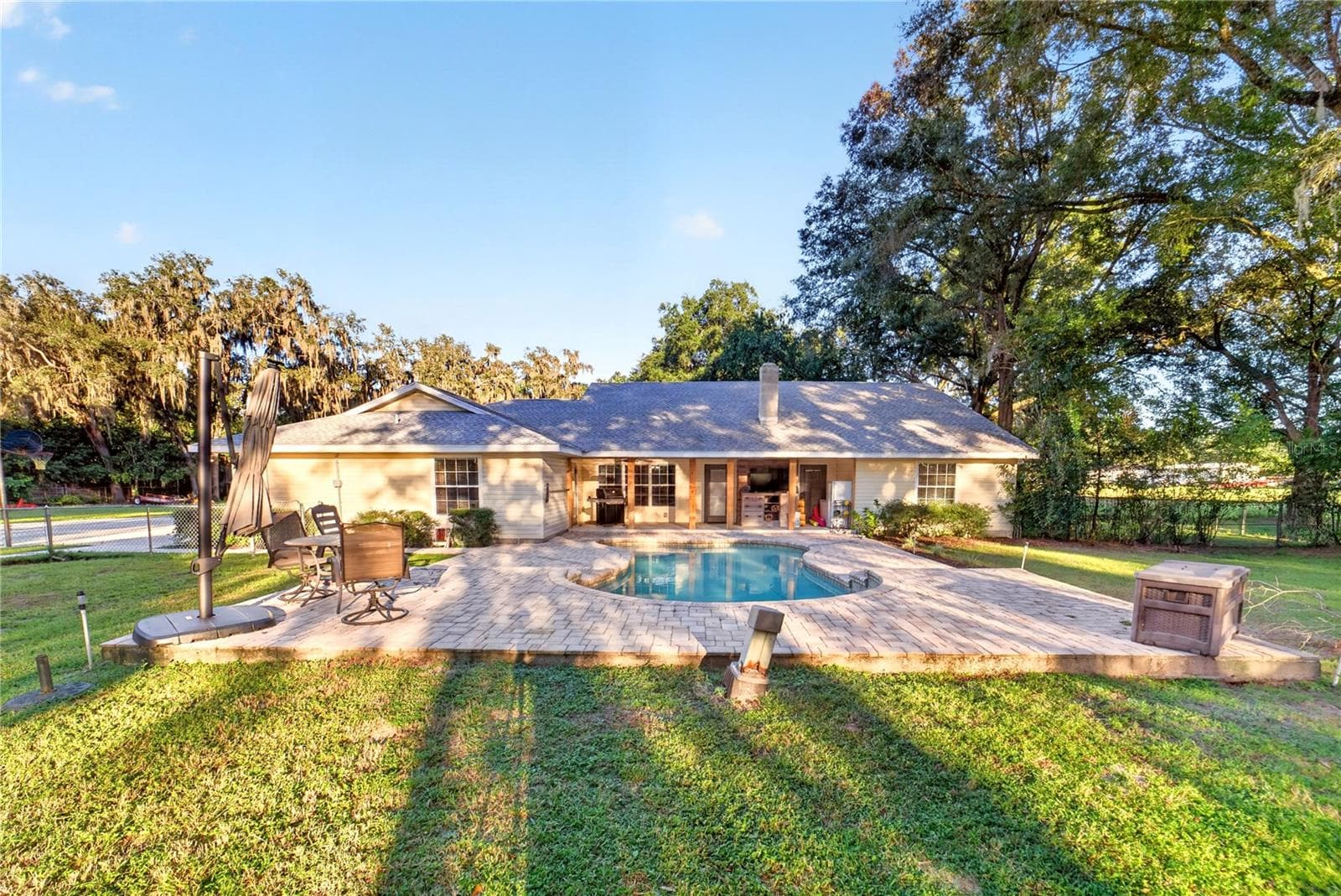 Back Porch/Pool Area - 6410 NE 25TH AVE, OCALA
