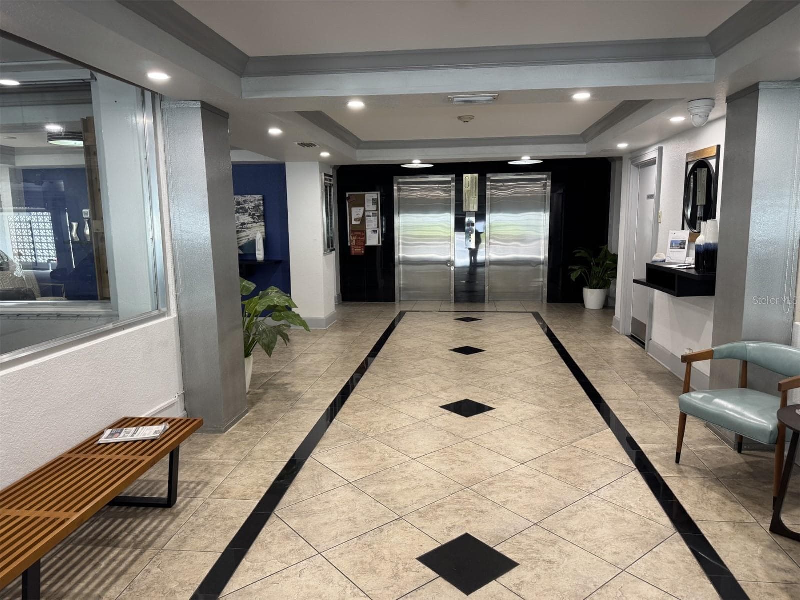 lobby elevators - 33 S GULFSTREAM AVE #702, SARASOTA