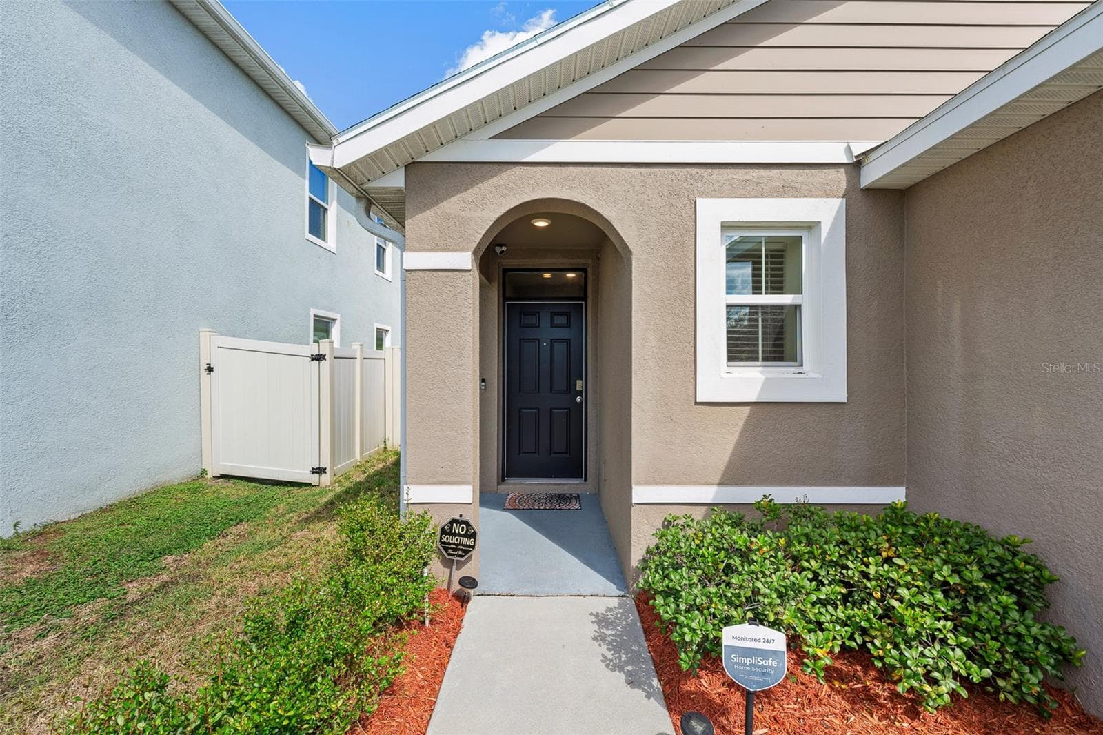 Single Family Residence at 32676 CANYONLANDS DR, WESLEY CHAPEL, photo 2 of 69