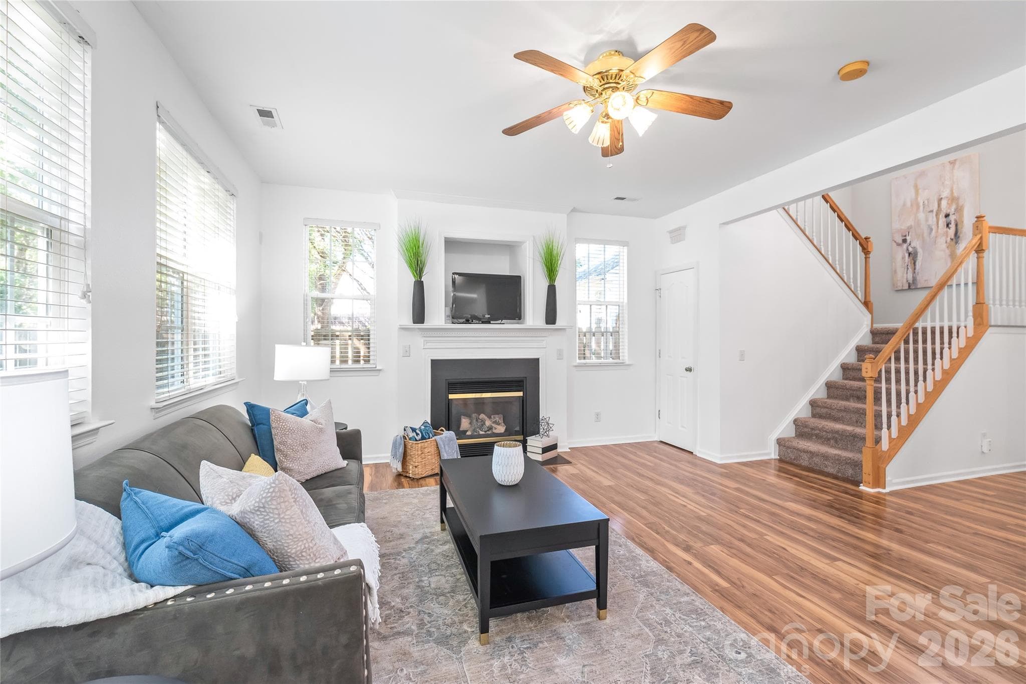 Single Family Residence at 15926 Bubbling Branch Lane, Charlotte, photo 10 of 54