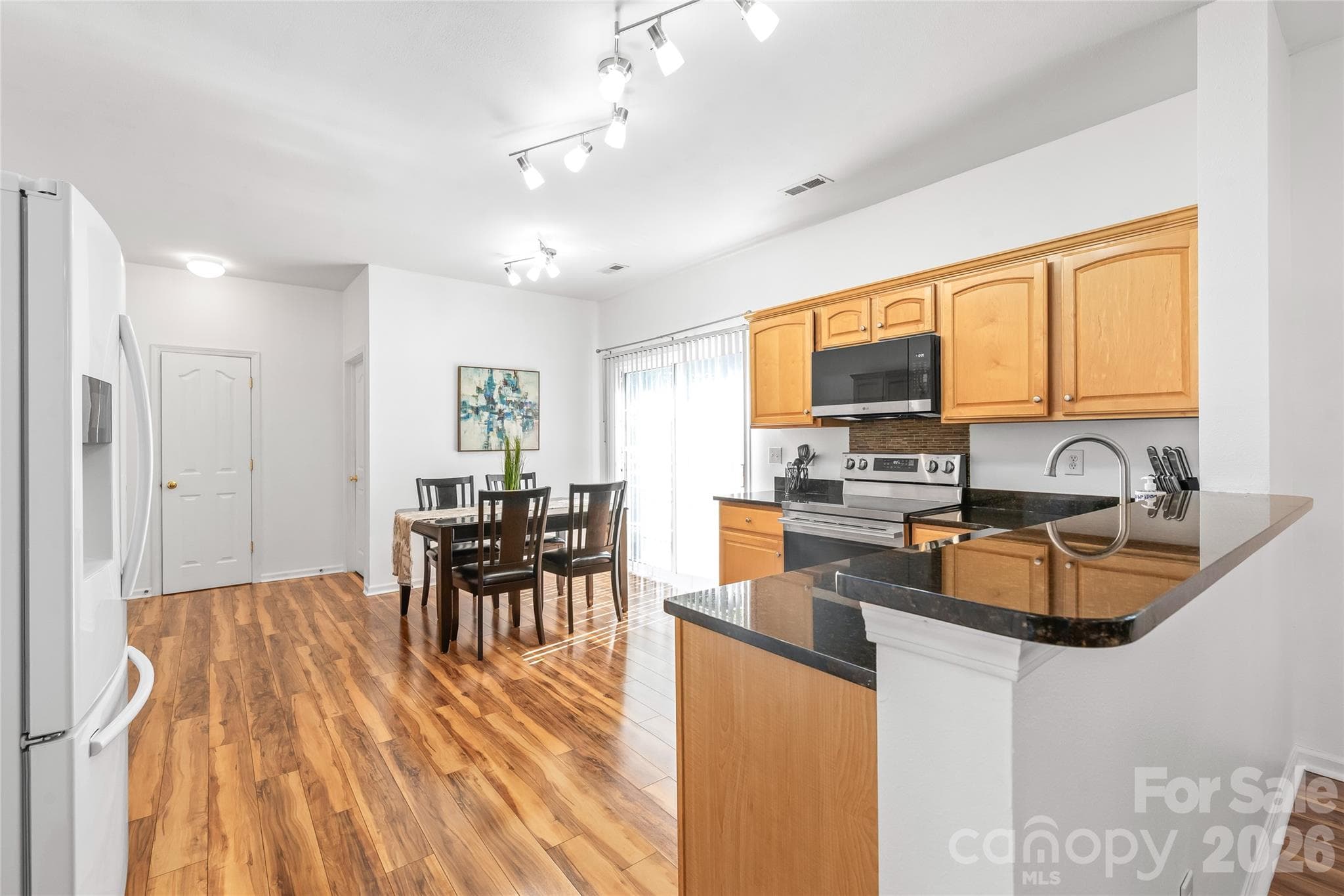 Single Family Residence at 15926 Bubbling Branch Lane, Charlotte, photo 21 of 54