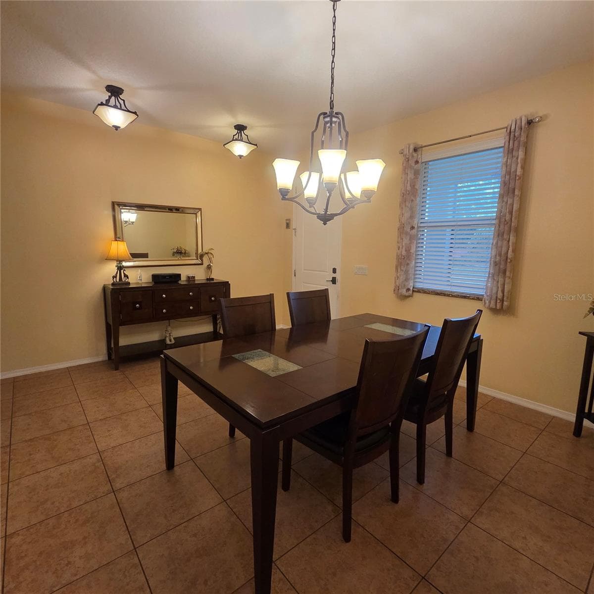 Single Family Residence at 318 65TH AVE E, BRADENTON, photo 6 of 14