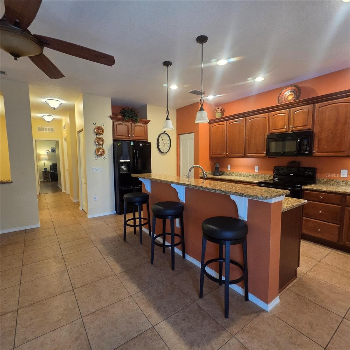Single Family Residence at 318 65TH AVE E, BRADENTON, photo 8 of 14