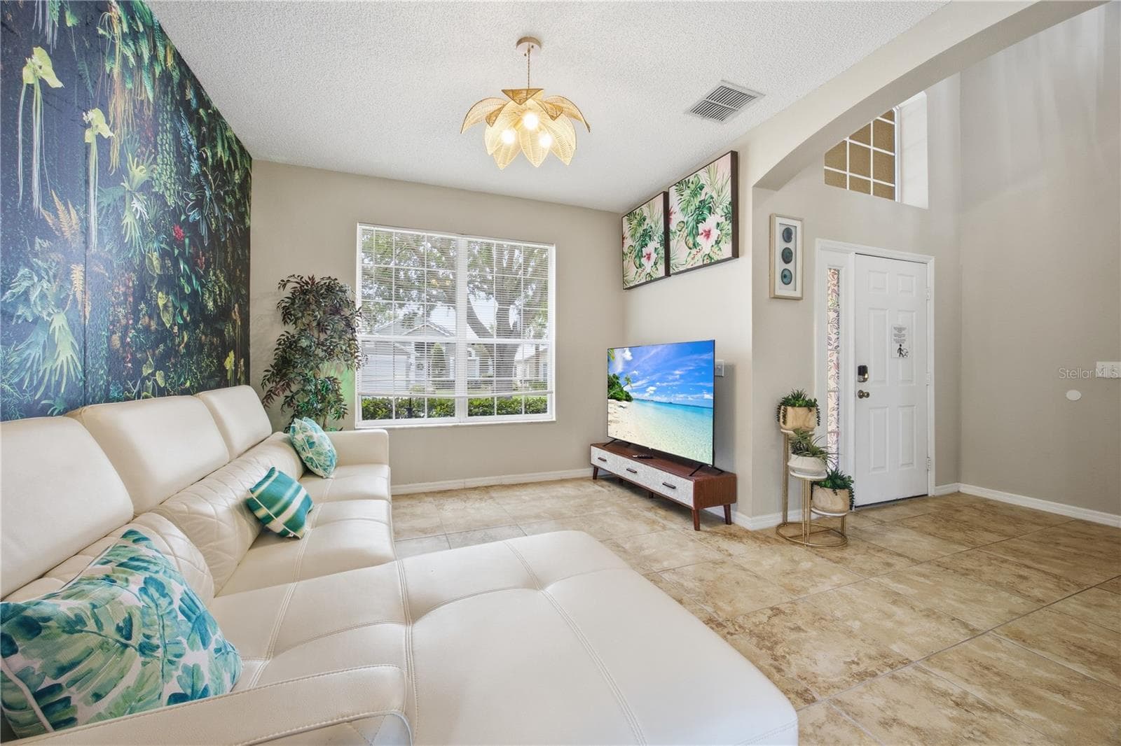 Single Family Residence at 2658 EMERALD ISLAND BLVD, KISSIMMEE, photo 3 of 48