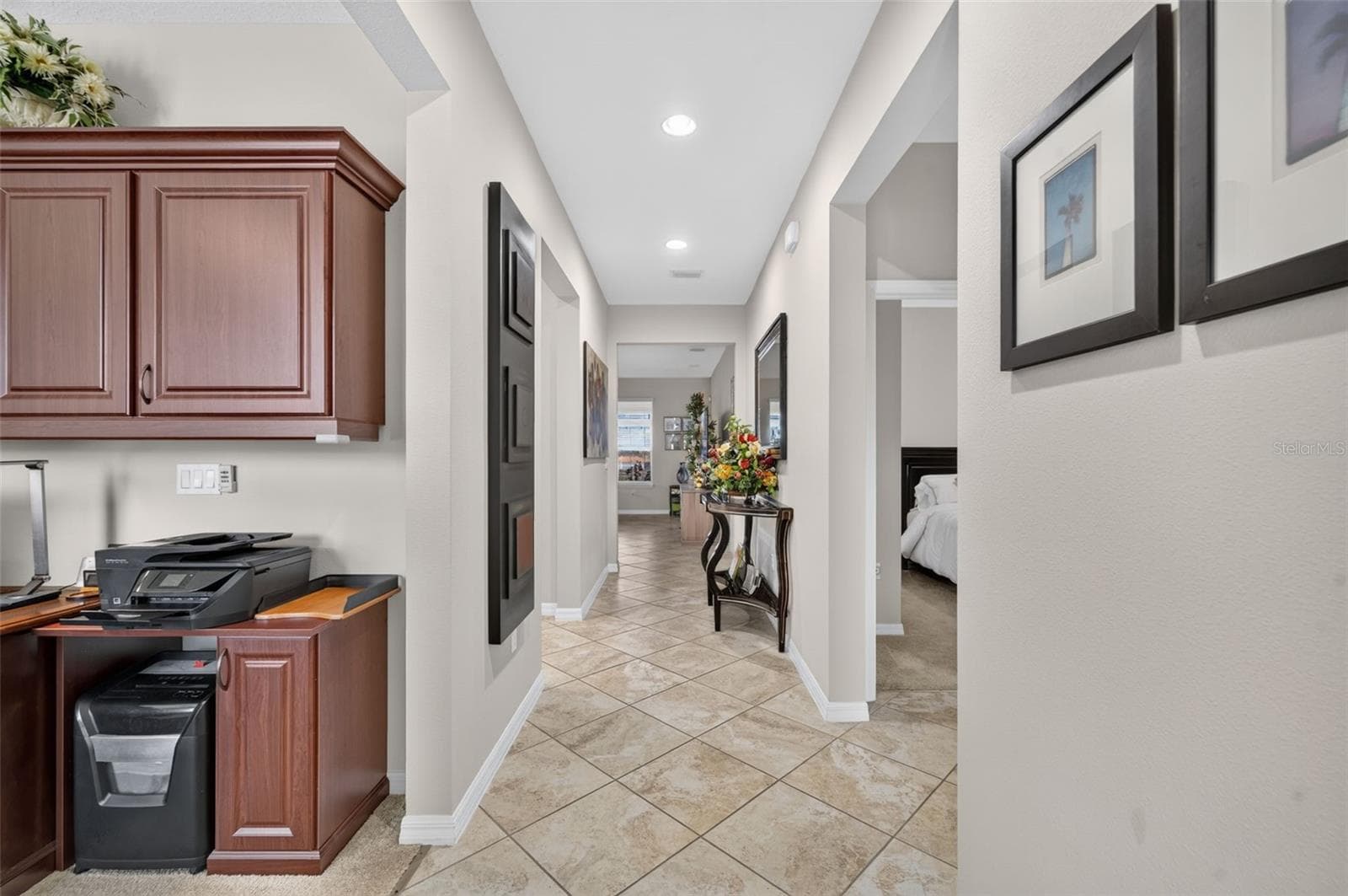 Single Family Residence at 164 SILVER MAPLE RD, GROVELAND, photo 6 of 65