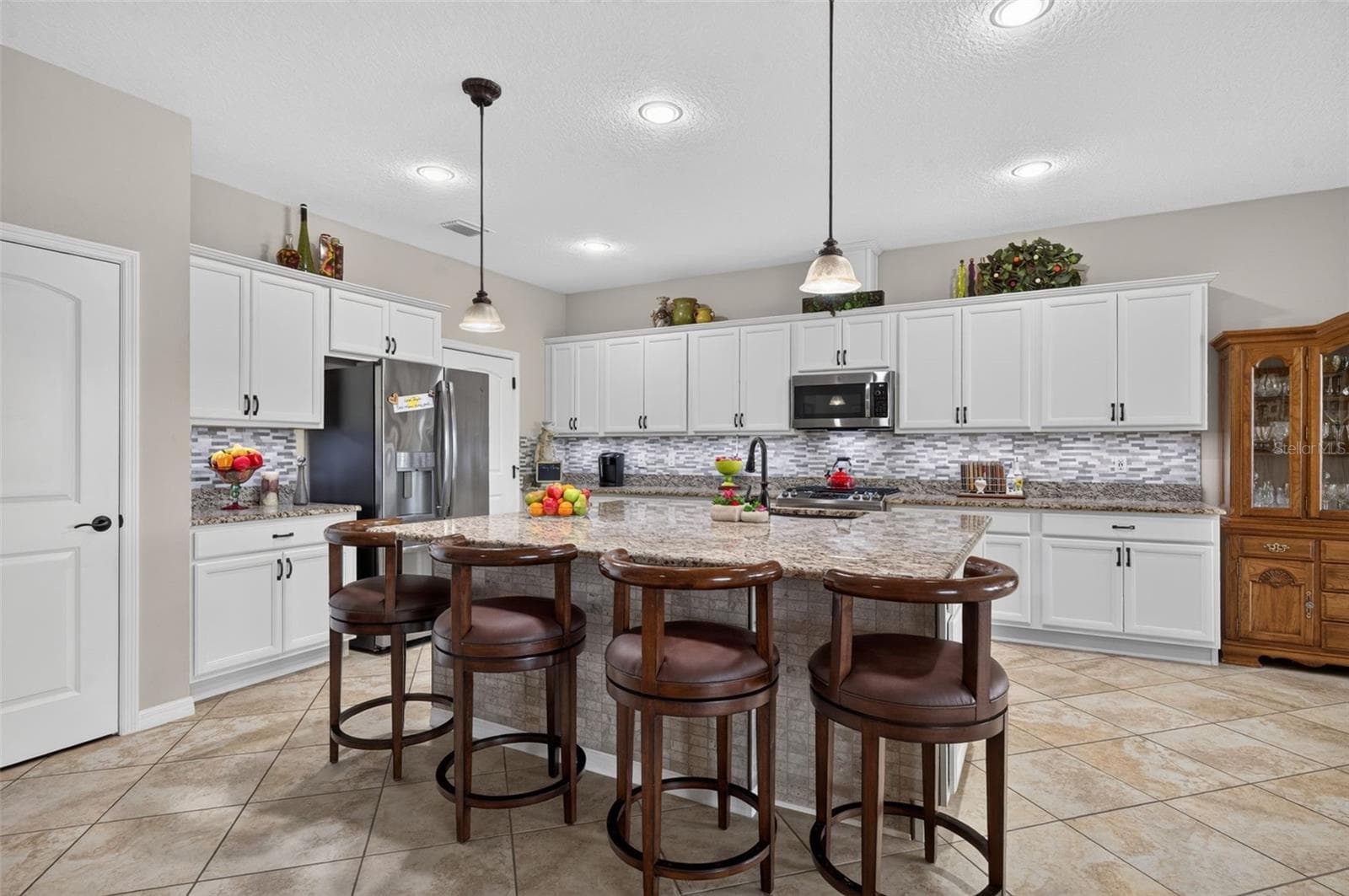 Single Family Residence at 164 SILVER MAPLE RD, GROVELAND, photo 12 of 65