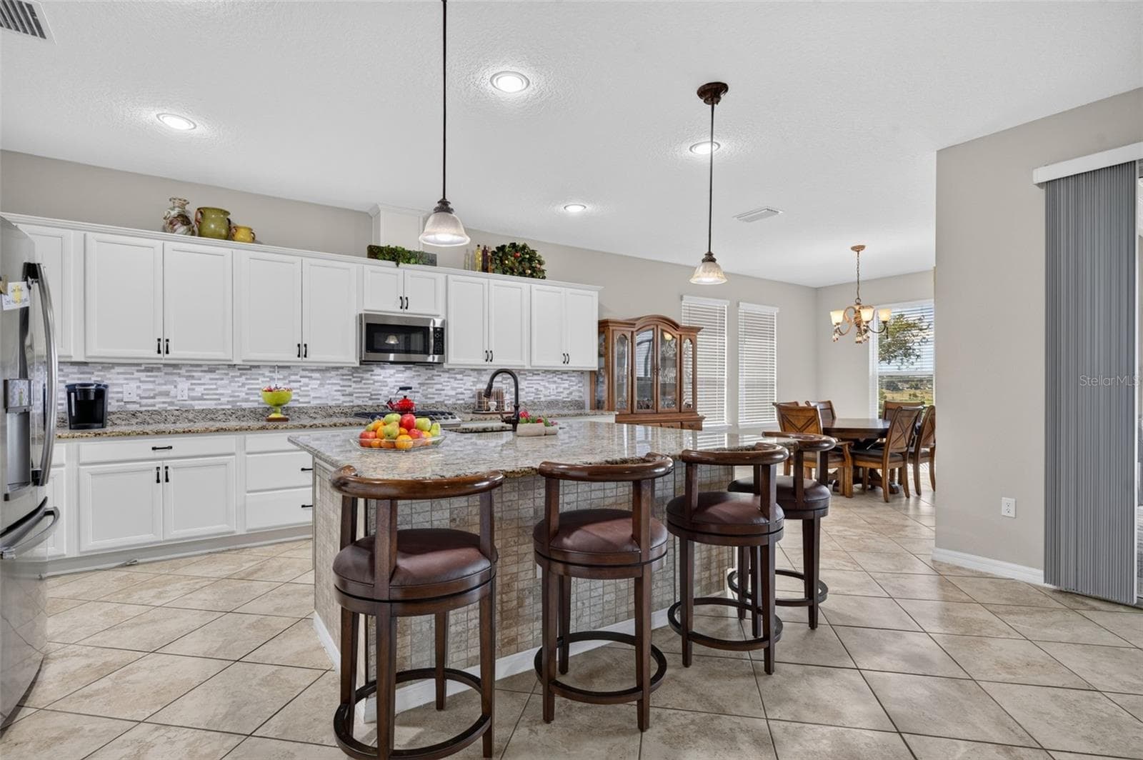 Single Family Residence at 164 SILVER MAPLE RD, GROVELAND, photo 13 of 65