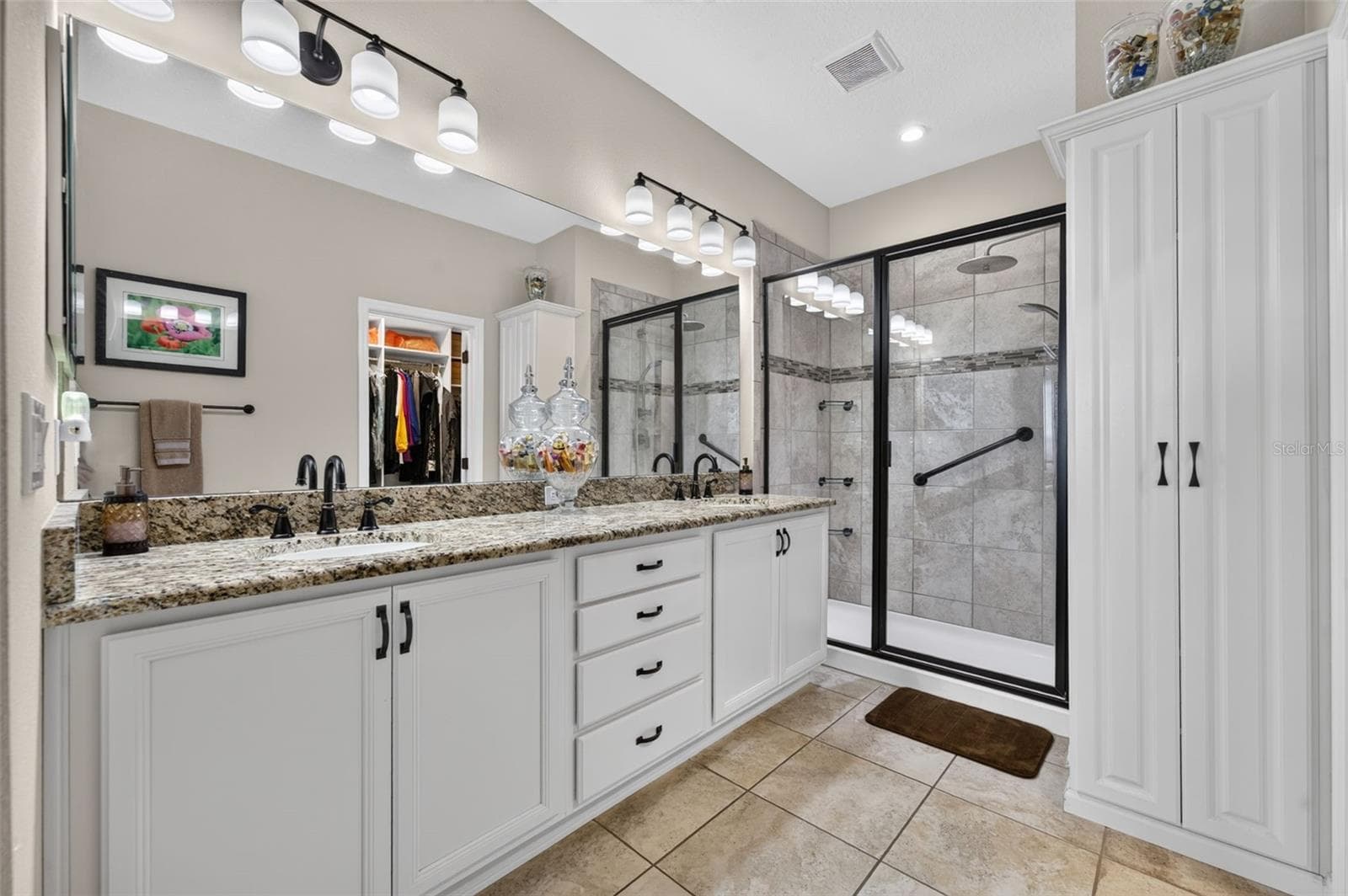Single Family Residence at 164 SILVER MAPLE RD, GROVELAND, photo 31 of 65
