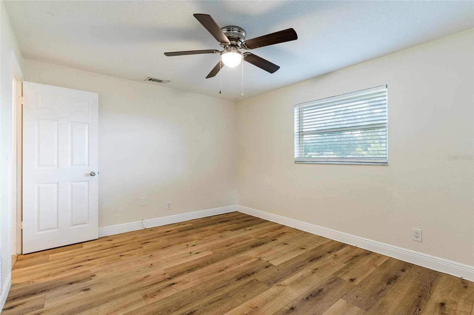Single Family Residence at 1749 SUNSET POINT RD, CLEARWATER, photo 25 of 32
