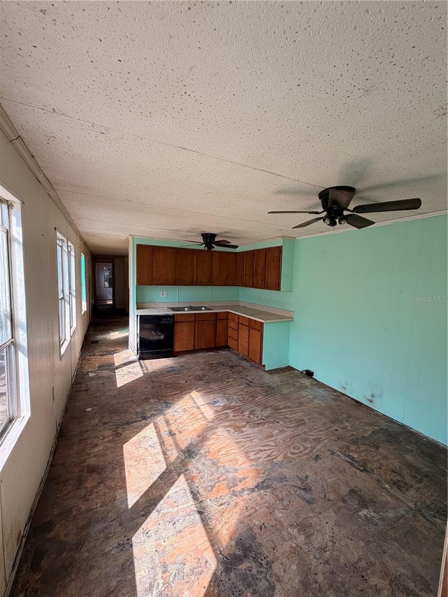 Mobile Home at 13322 E SHAWNEE TRL, INVERNESS, photo 5 of 9