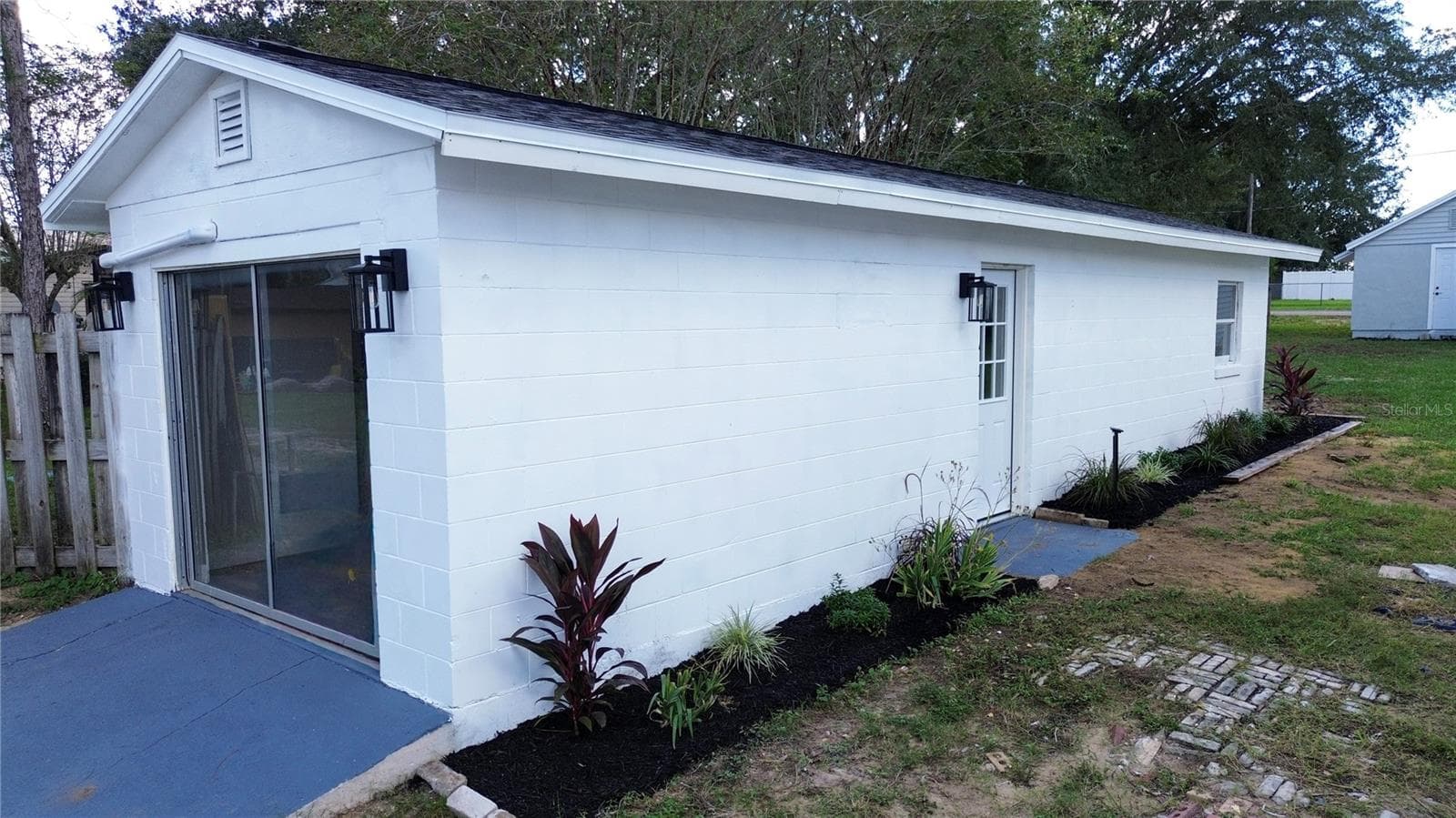 Single Family Residence at 604 EDMUND AVE, DUNDEE, photo 27 of 45