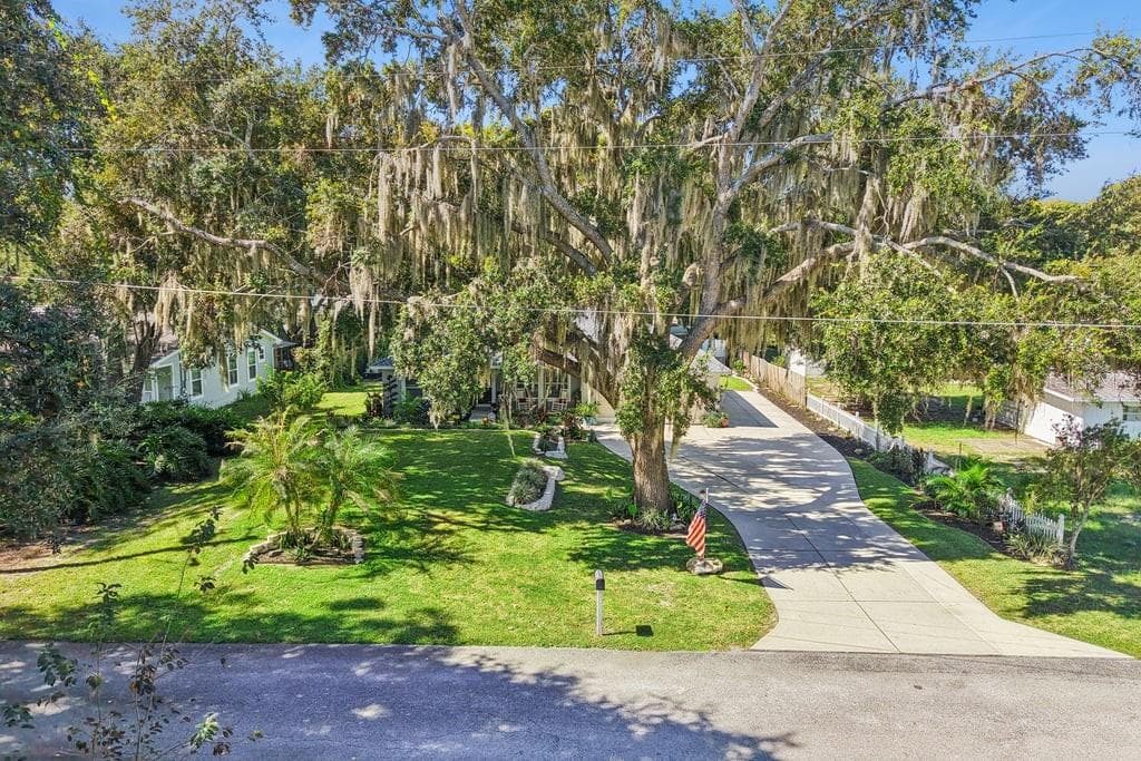 Single Family Residence at 30749 GLENN DR, TAVARES, photo 43 of 48