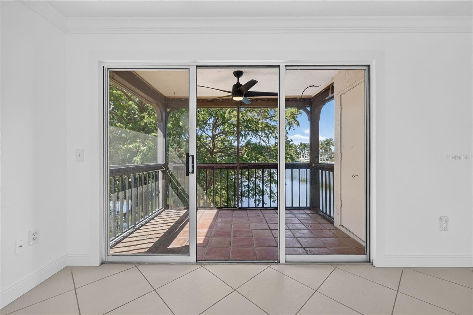 Condominium at 2400 FEATHER SOUND DR #1121, CLEARWATER, photo 14 of 35