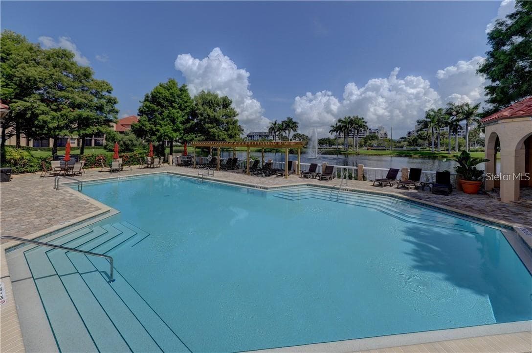 Condominium at 2400 FEATHER SOUND DR #1121, CLEARWATER, photo 31 of 35