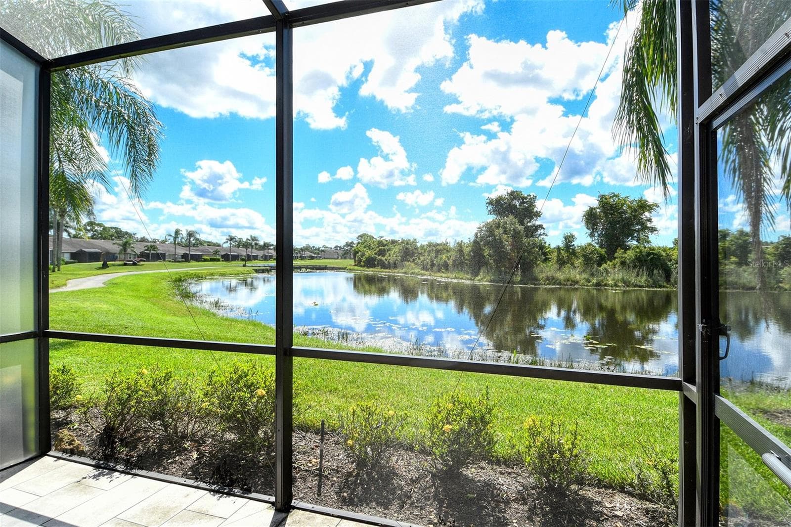 Lanai - 5126 BLUE ASH AVE, SARASOTA