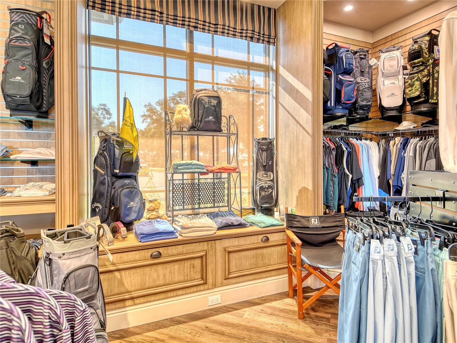 Pro Shop - 5126 BLUE ASH AVE, SARASOTA