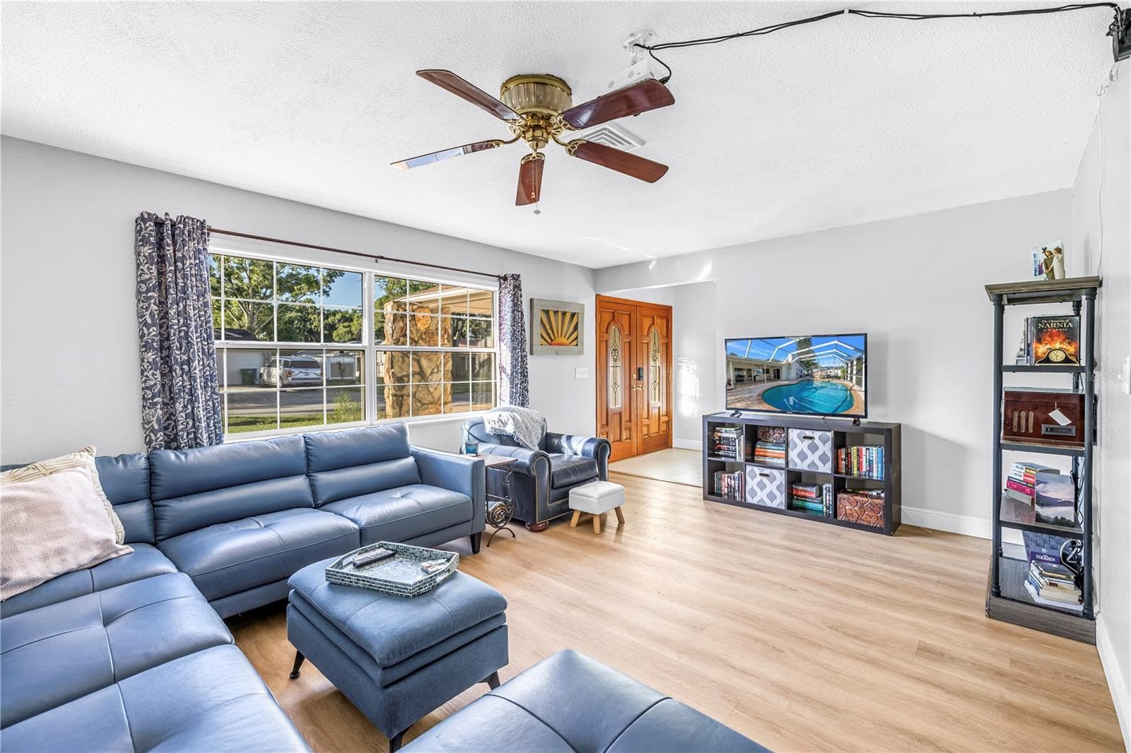 Living Room - 2079 EGRET DR, PALM HARBOR