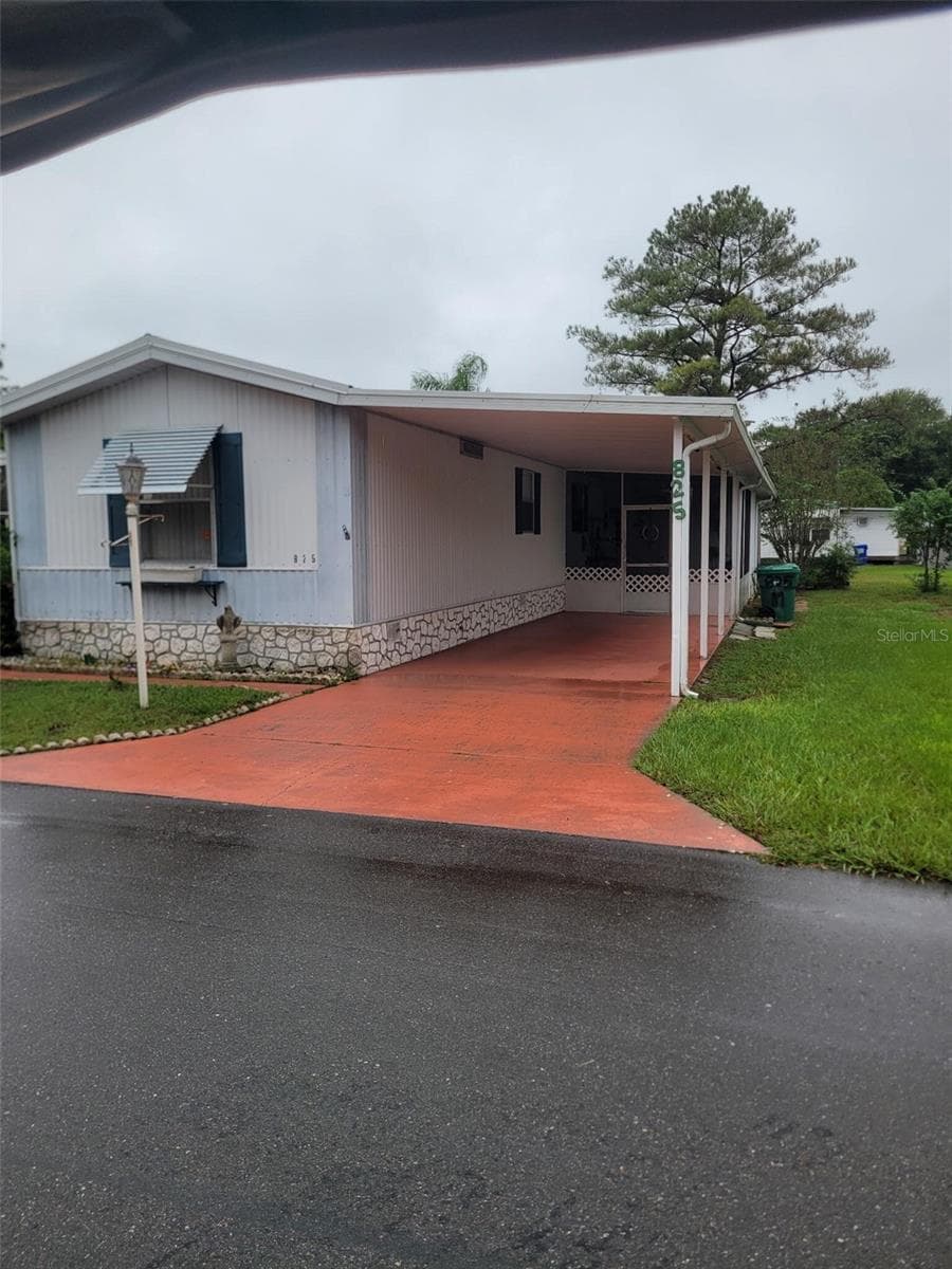 Manufactured Home at 825 MICHIGAN ST, WILDWOOD, photo 2 of 14