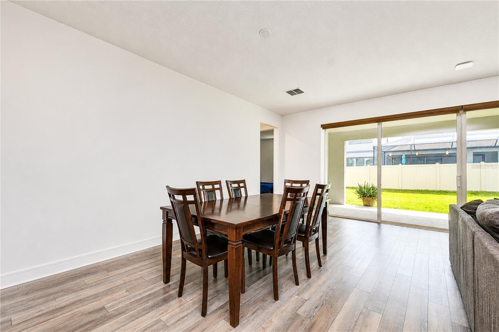 Single Family Residence at 13857 SHARP HAWK DR, RIVERVIEW, photo 9 of 36