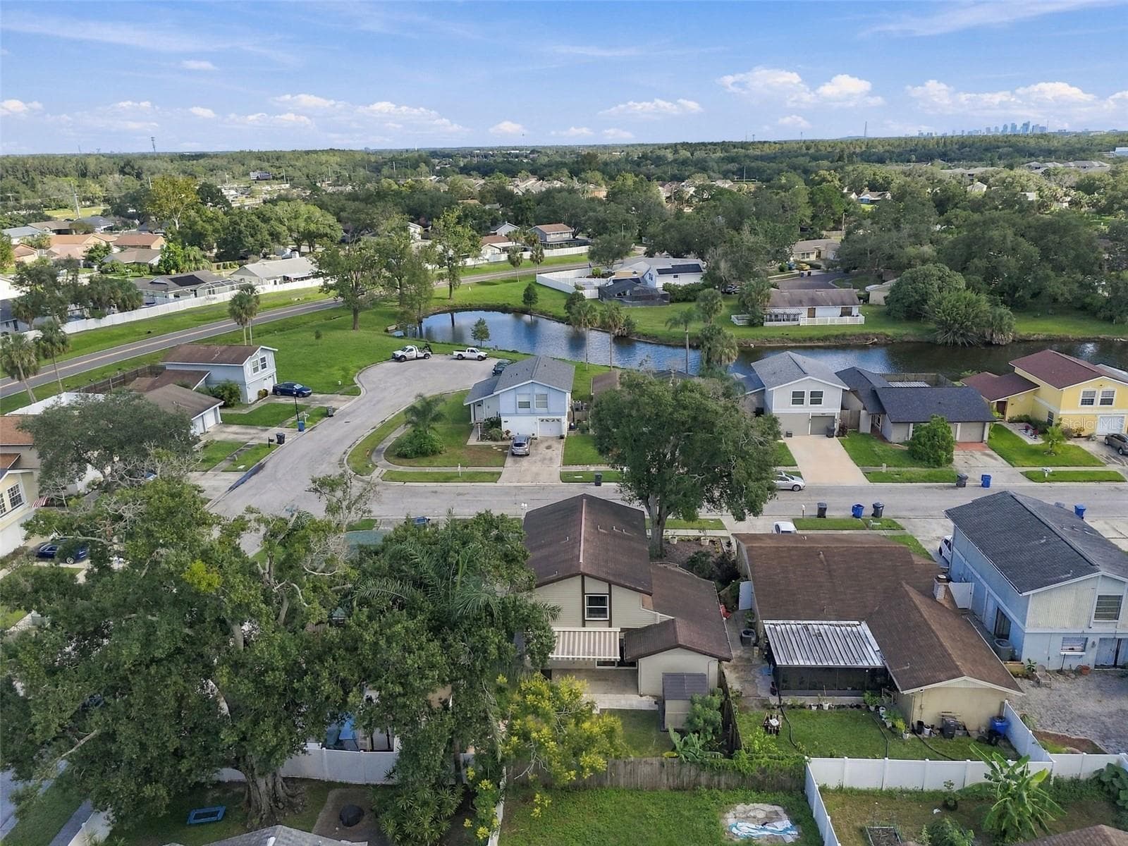 Single Family Residence at 4830 GROVE POINT DR, TAMPA, photo 3 of 63