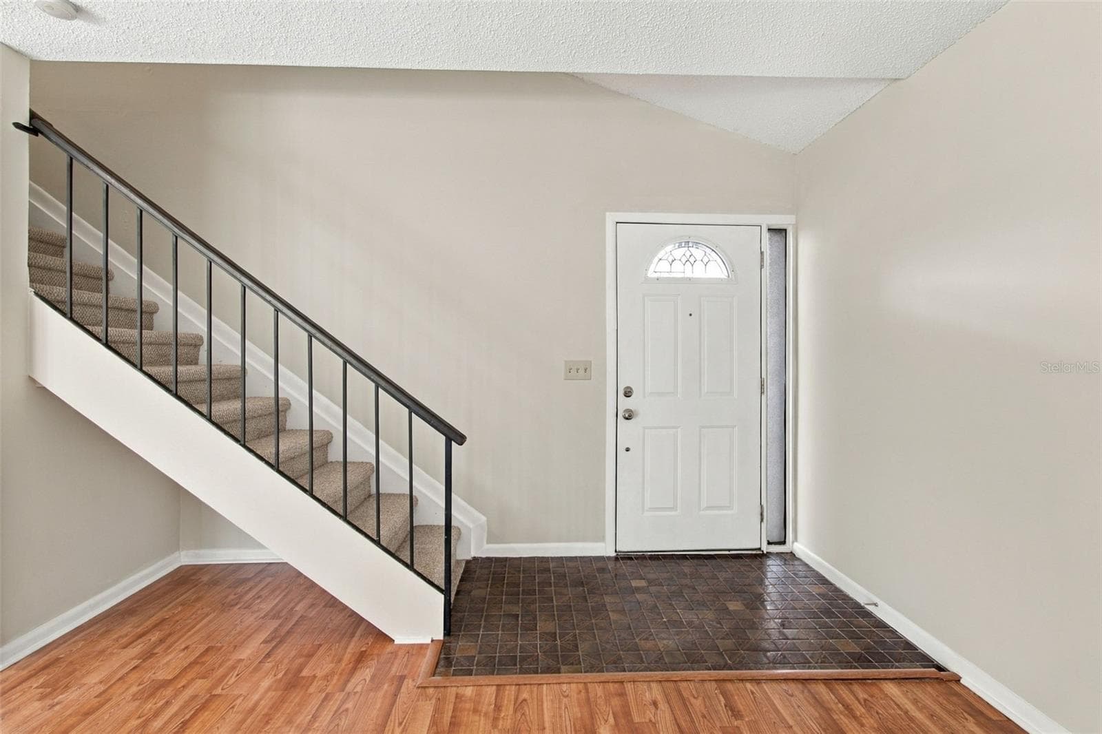 Front door - 4830 GROVE POINT DR, TAMPA