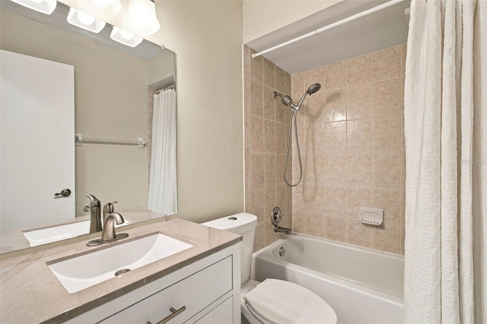 2nd bathroom - 4830 GROVE POINT DR, TAMPA