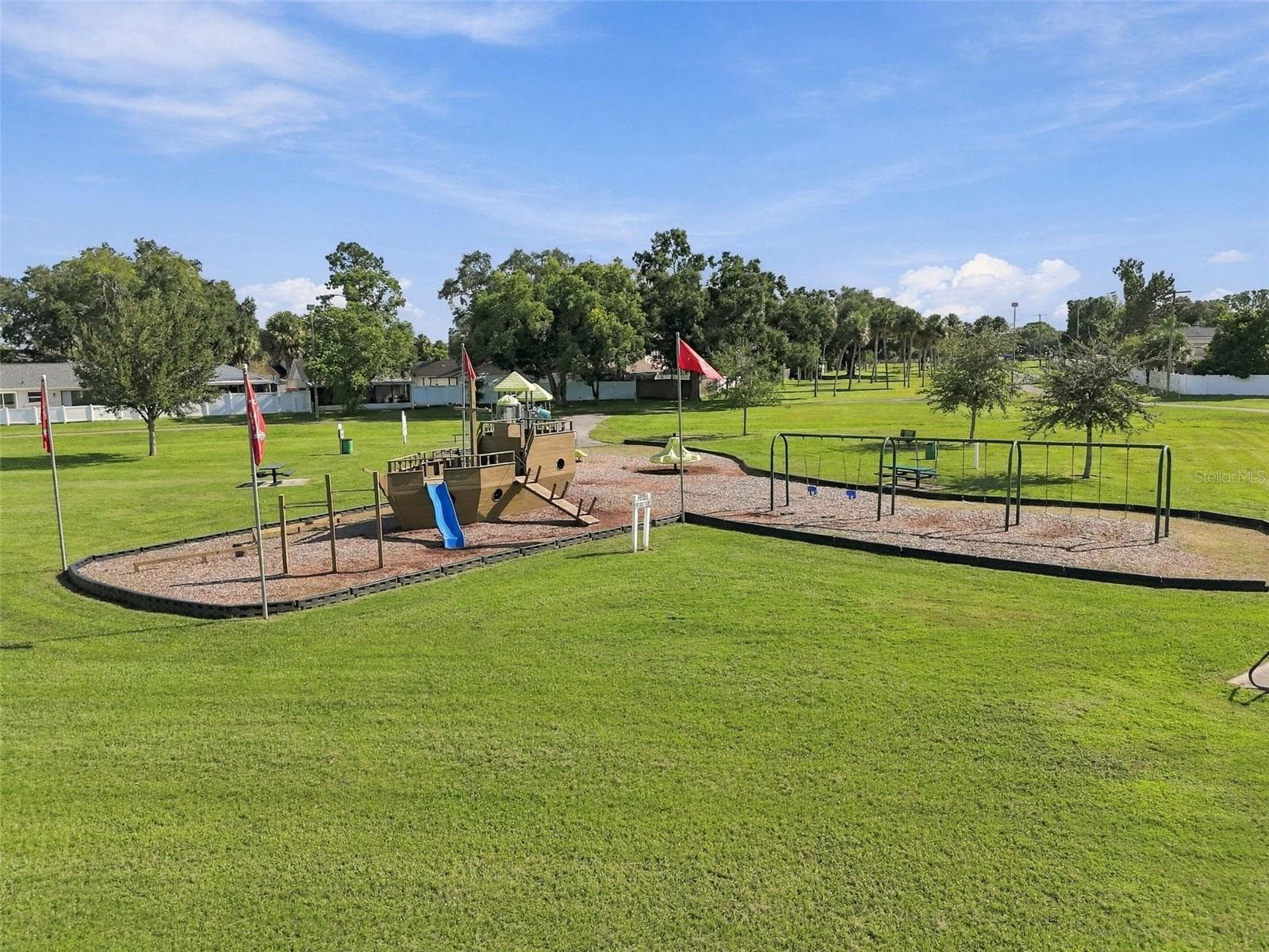 Single Family Residence at 4830 GROVE POINT DR, TAMPA, photo 59 of 63