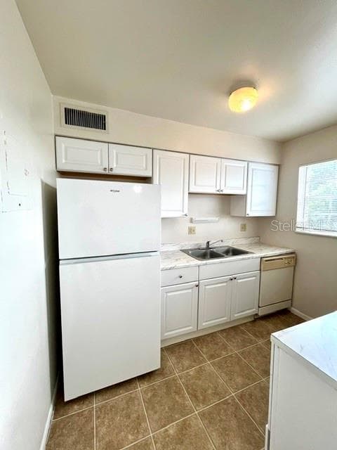 Kitchen - sink view - 5325 CURRY FORD RD #B205, ORLANDO
