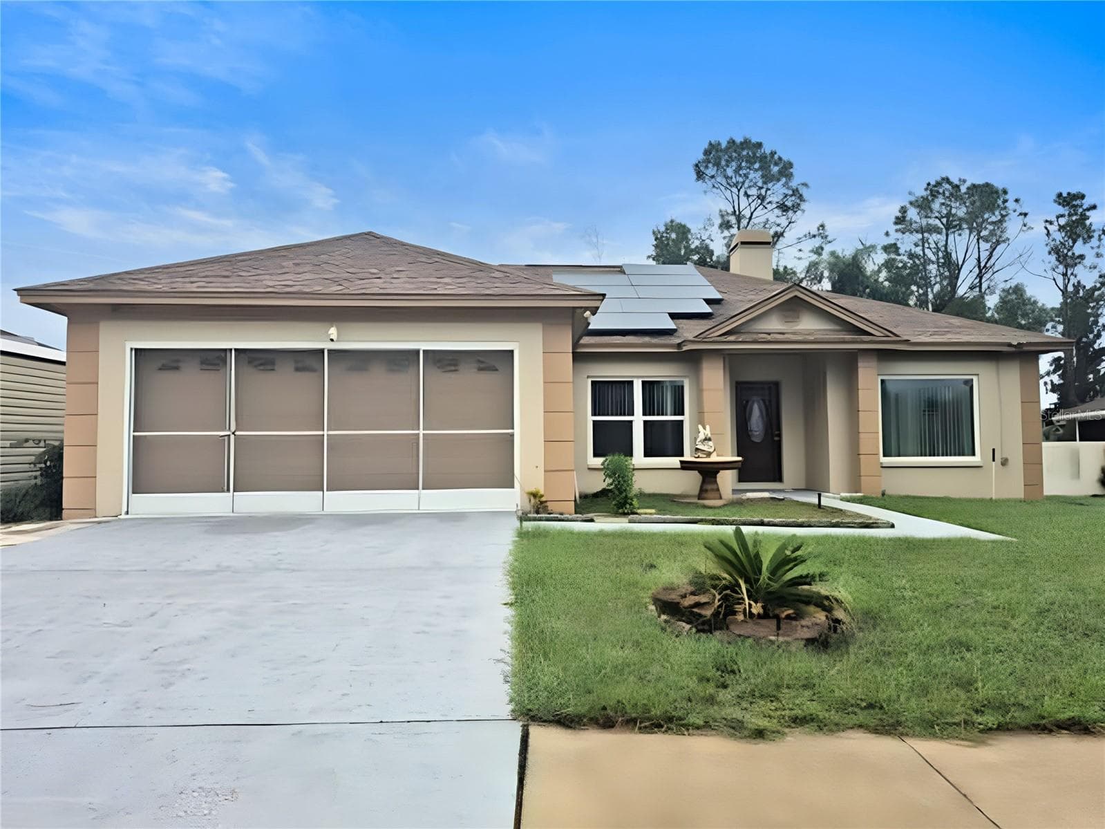 Single Family Residence at 902 GREENBELT CIR, BRANDON, photo 2 of 68