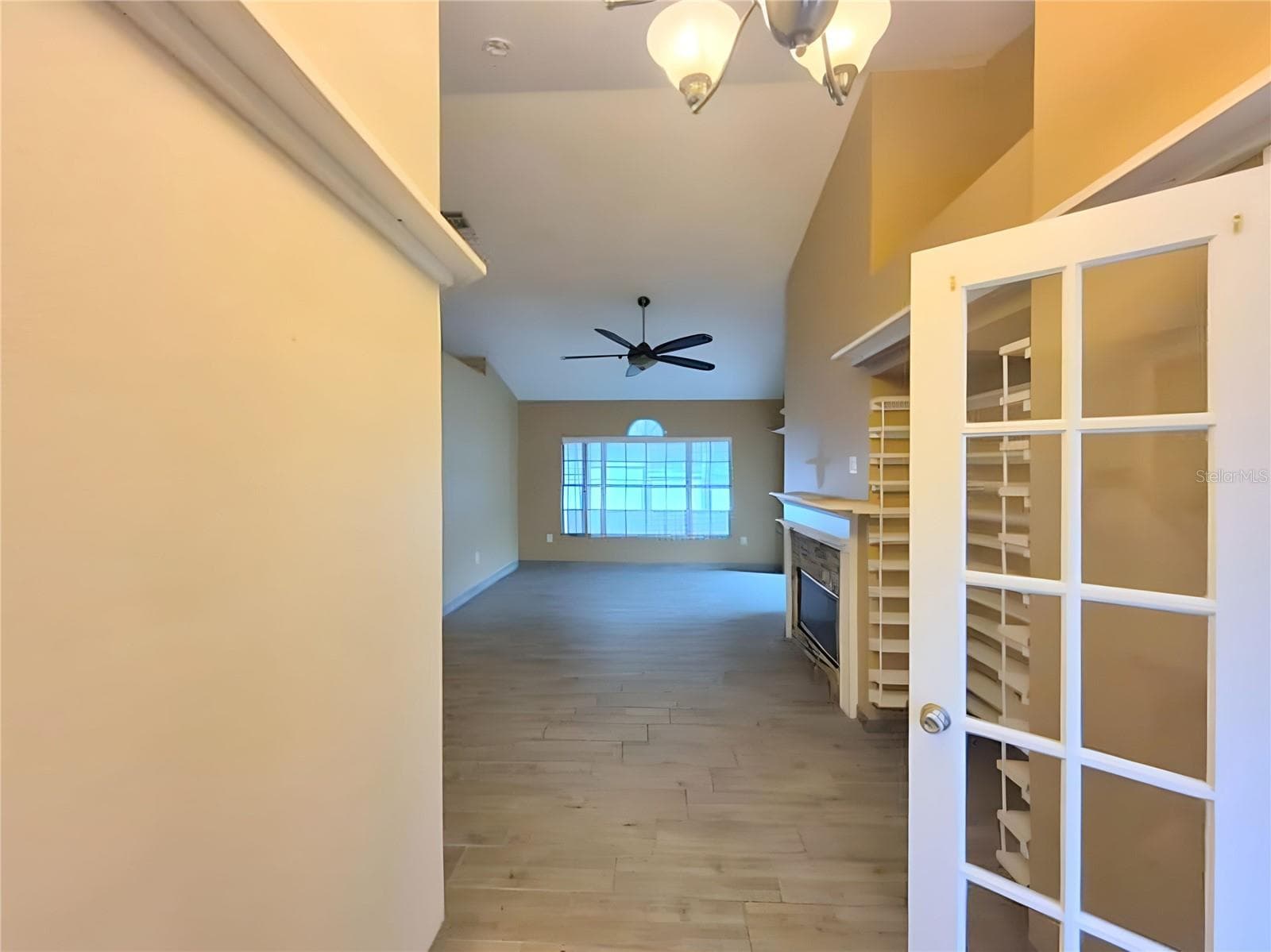 Single Family Residence at 902 GREENBELT CIR, BRANDON, photo 34 of 68
