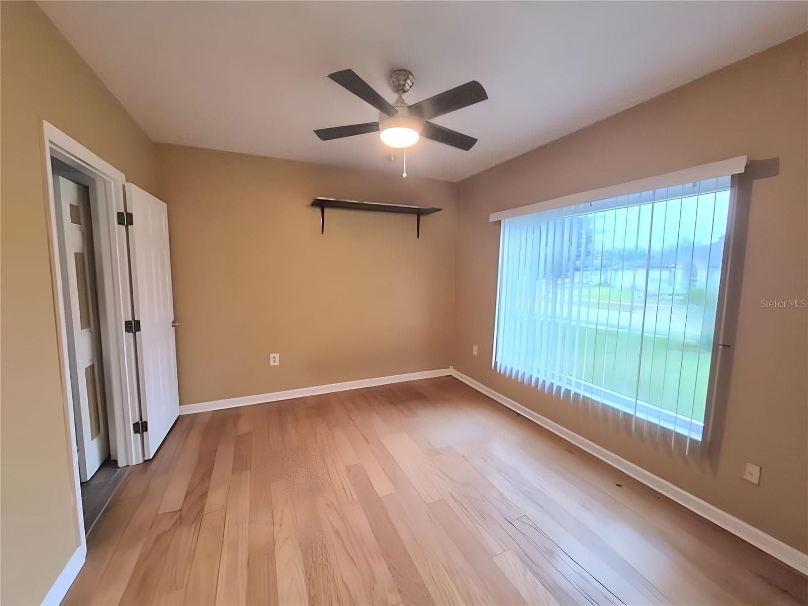 Single Family Residence at 902 GREENBELT CIR, BRANDON, photo 26 of 68