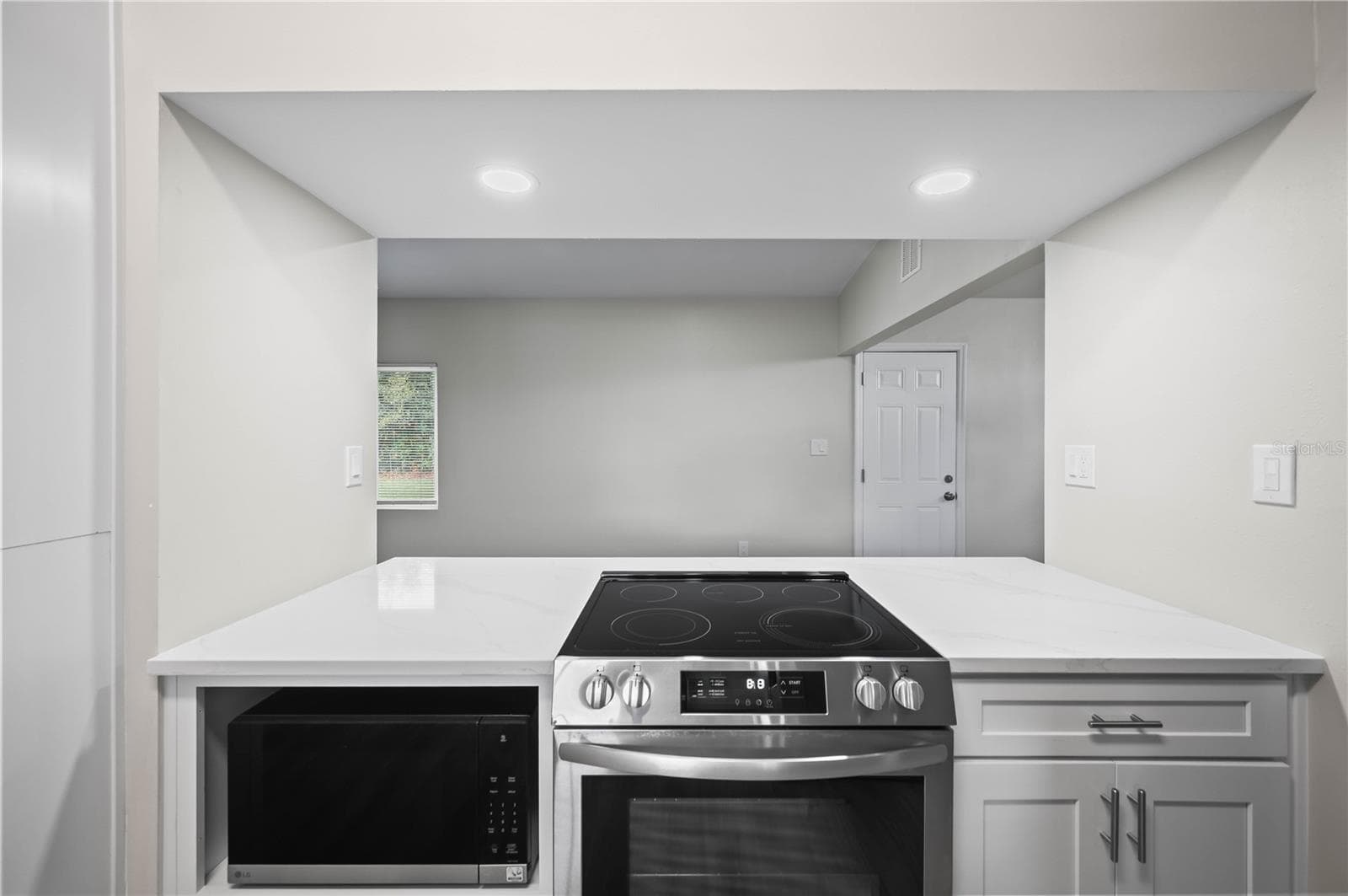 Single Family Residence at 600 VENTURA AVE, ORLANDO, photo 11 of 20