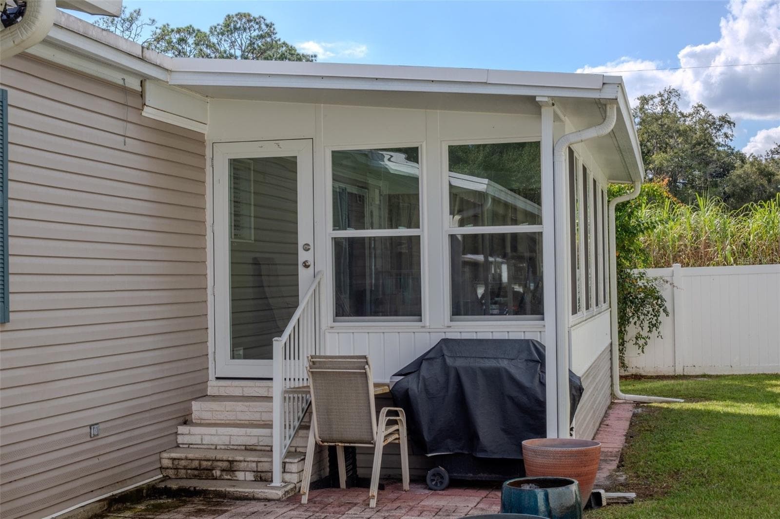 Manufactured Home at 511 IRONWOOD LN, WILDWOOD, photo 3 of 20