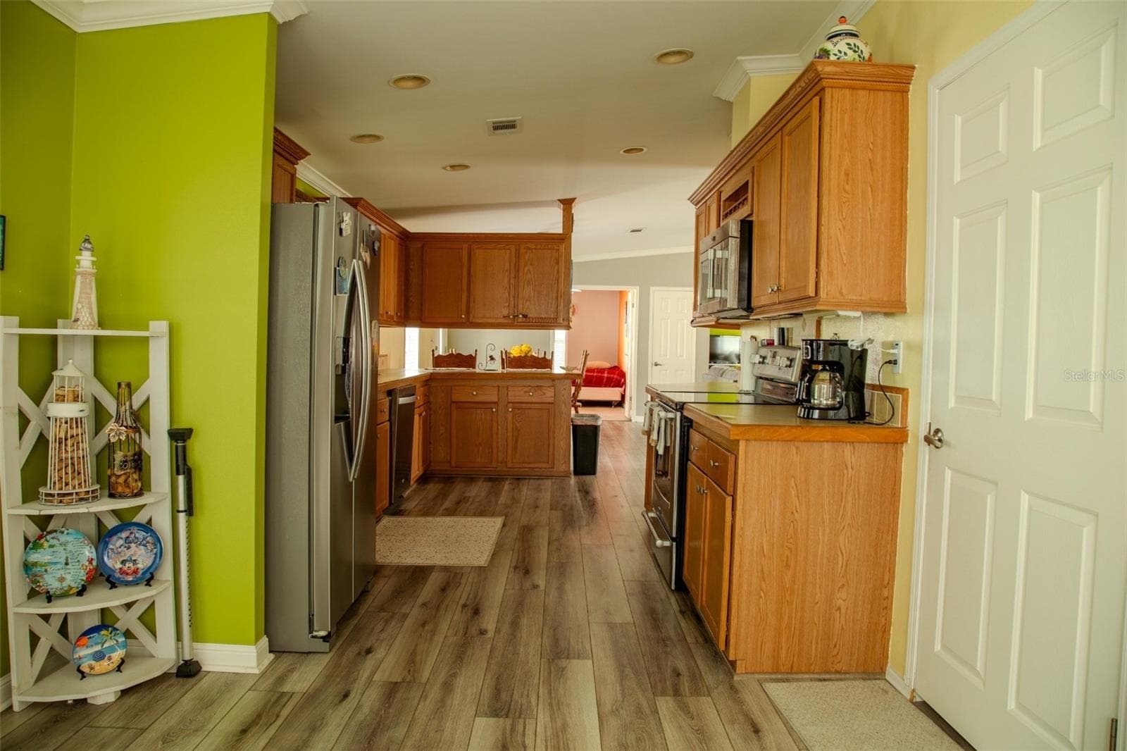 Manufactured Home at 511 IRONWOOD LN, WILDWOOD, photo 5 of 20